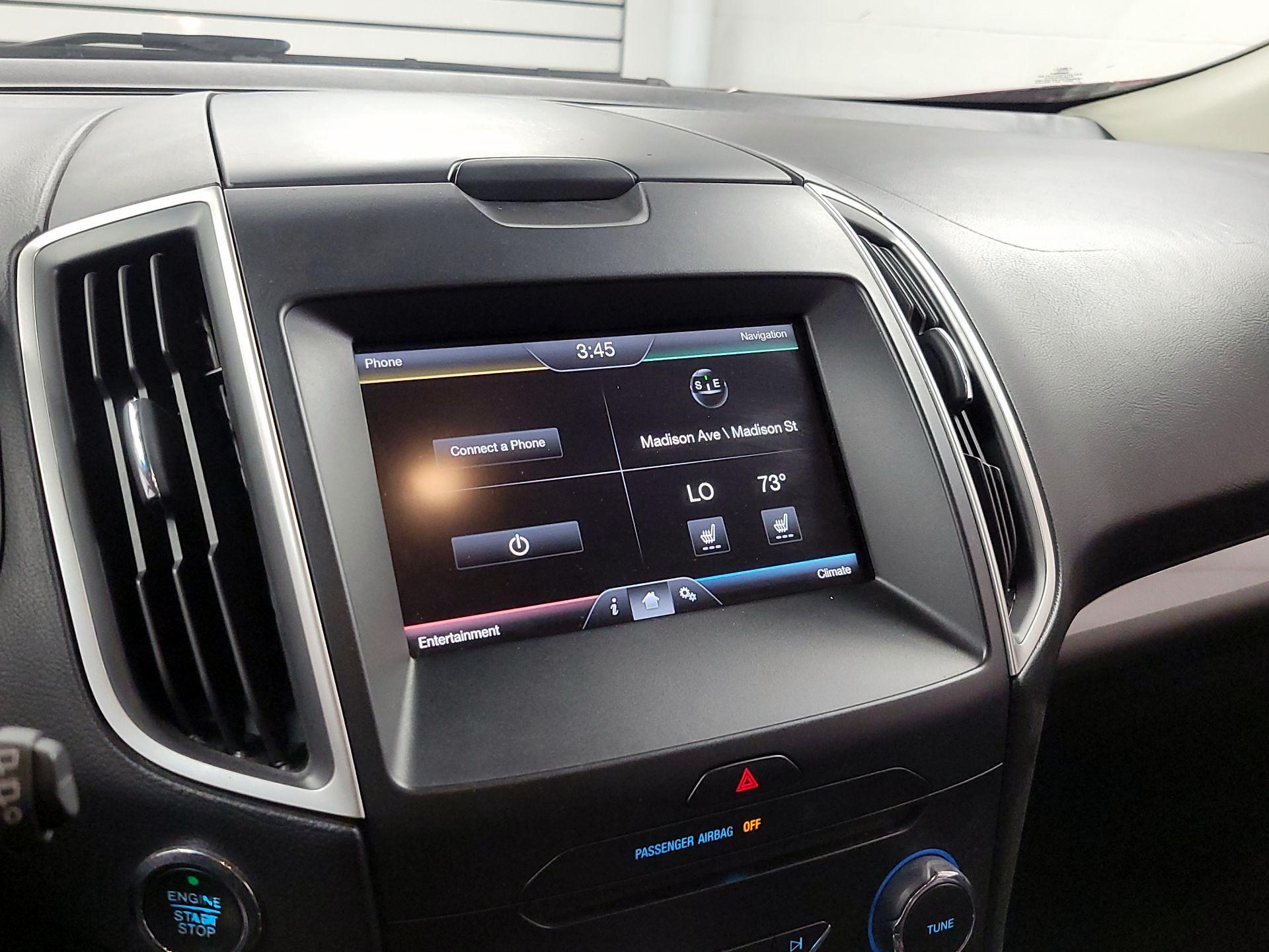 Thumbnail: 2015 Ford Edge - 15