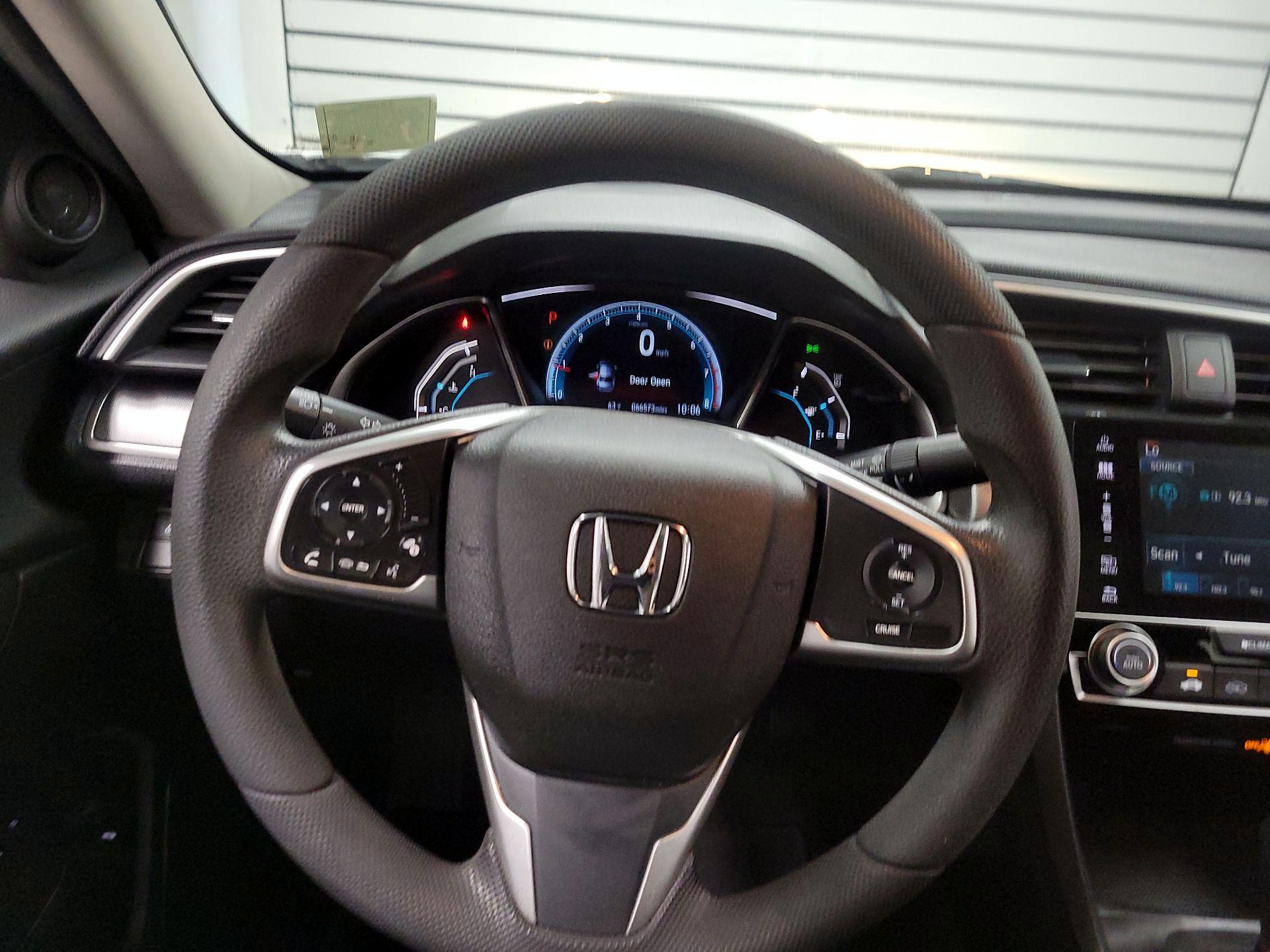 Thumbnail: 2016 Honda Civic - 10