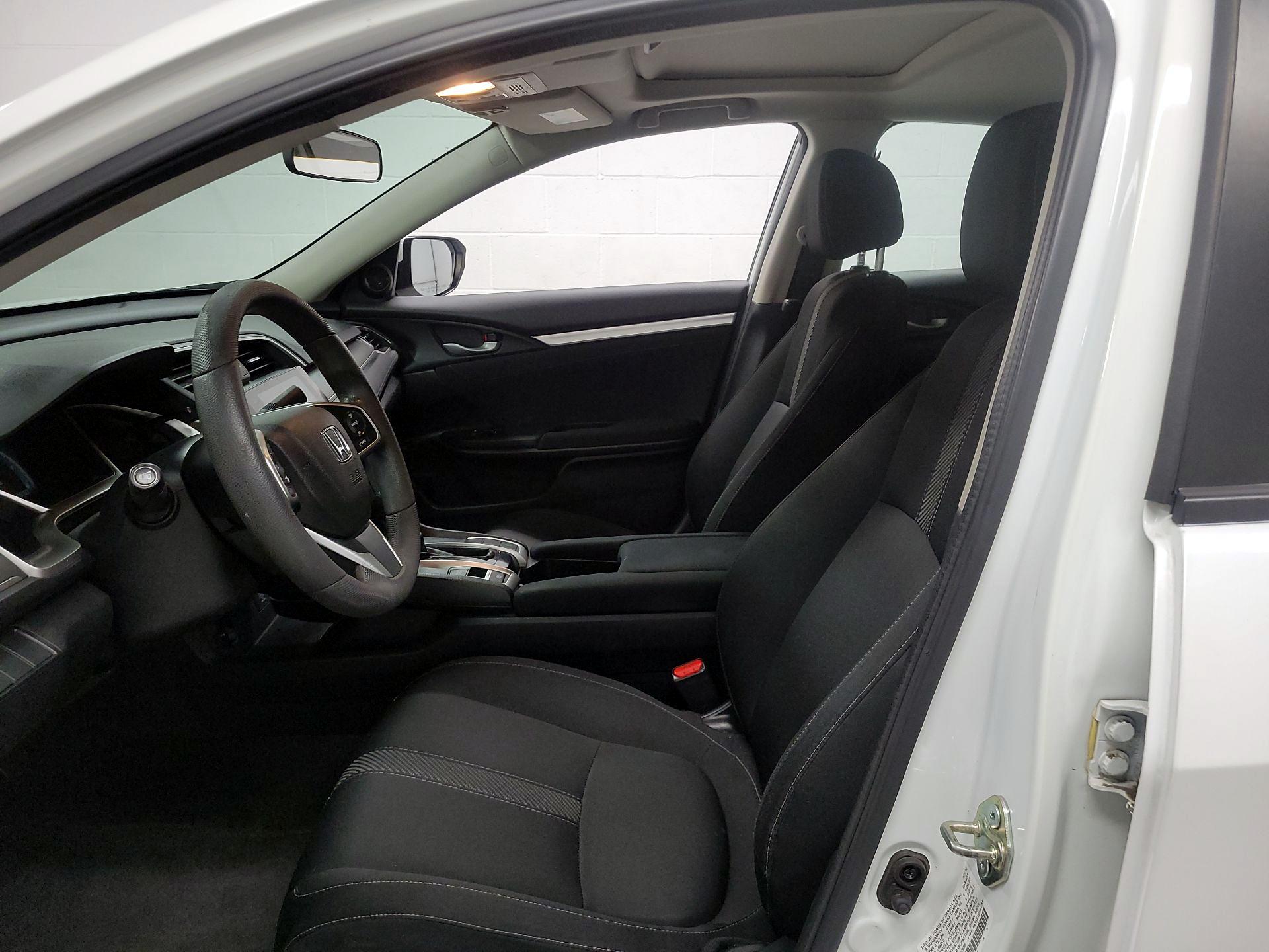 Thumbnail: 2016 Honda Civic - 11