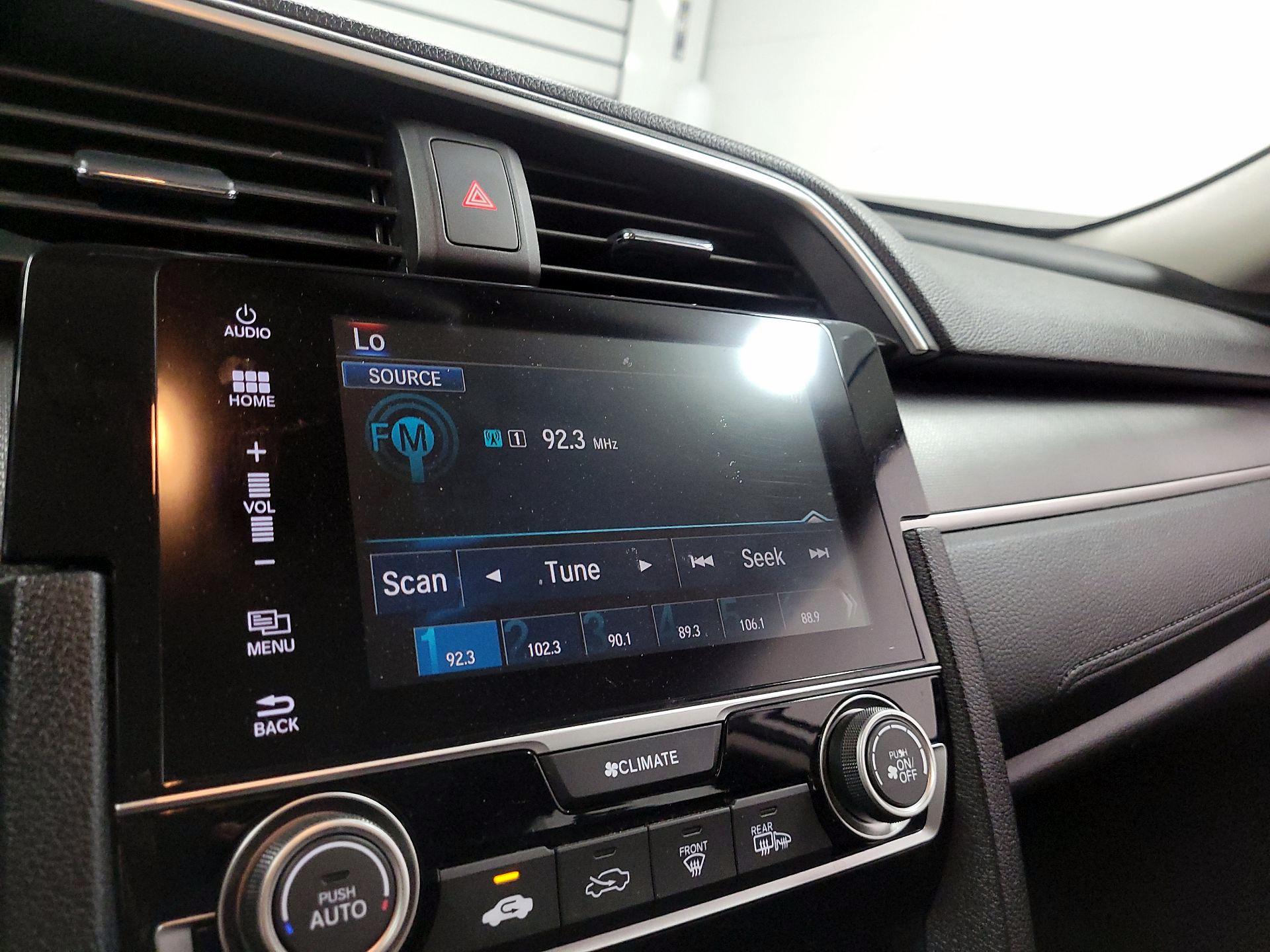 Thumbnail: 2016 Honda Civic - 15