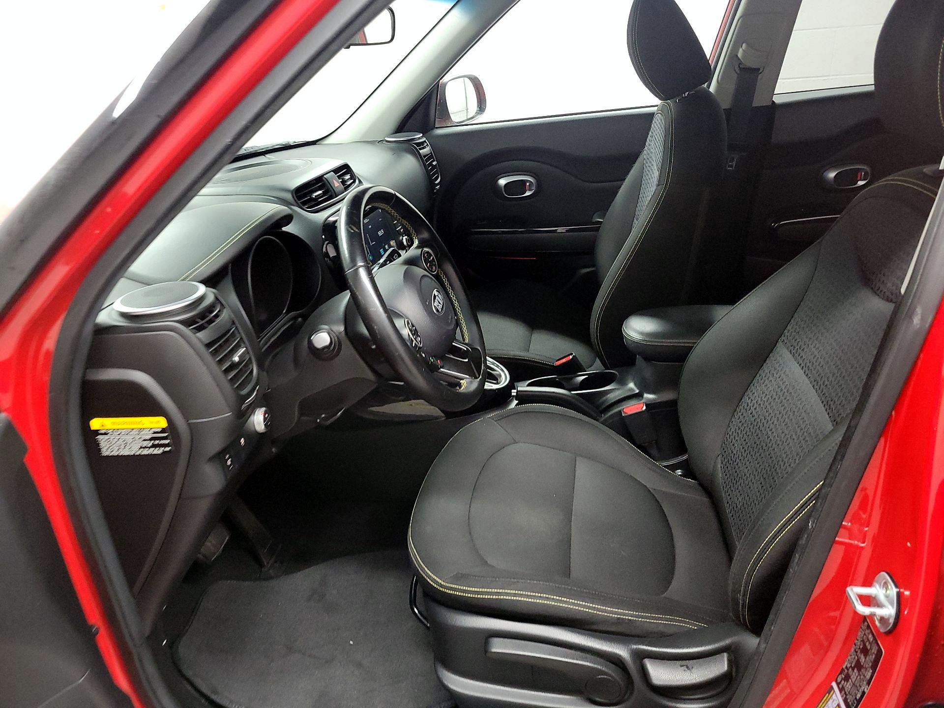 Thumbnail: 2015 Kia Soul - 11