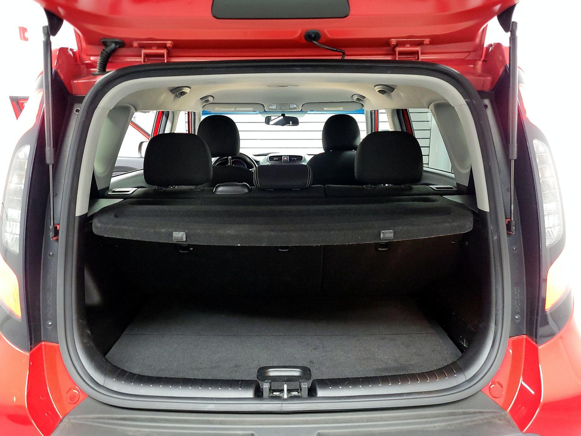 Thumbnail: 2015 Kia Soul - 18