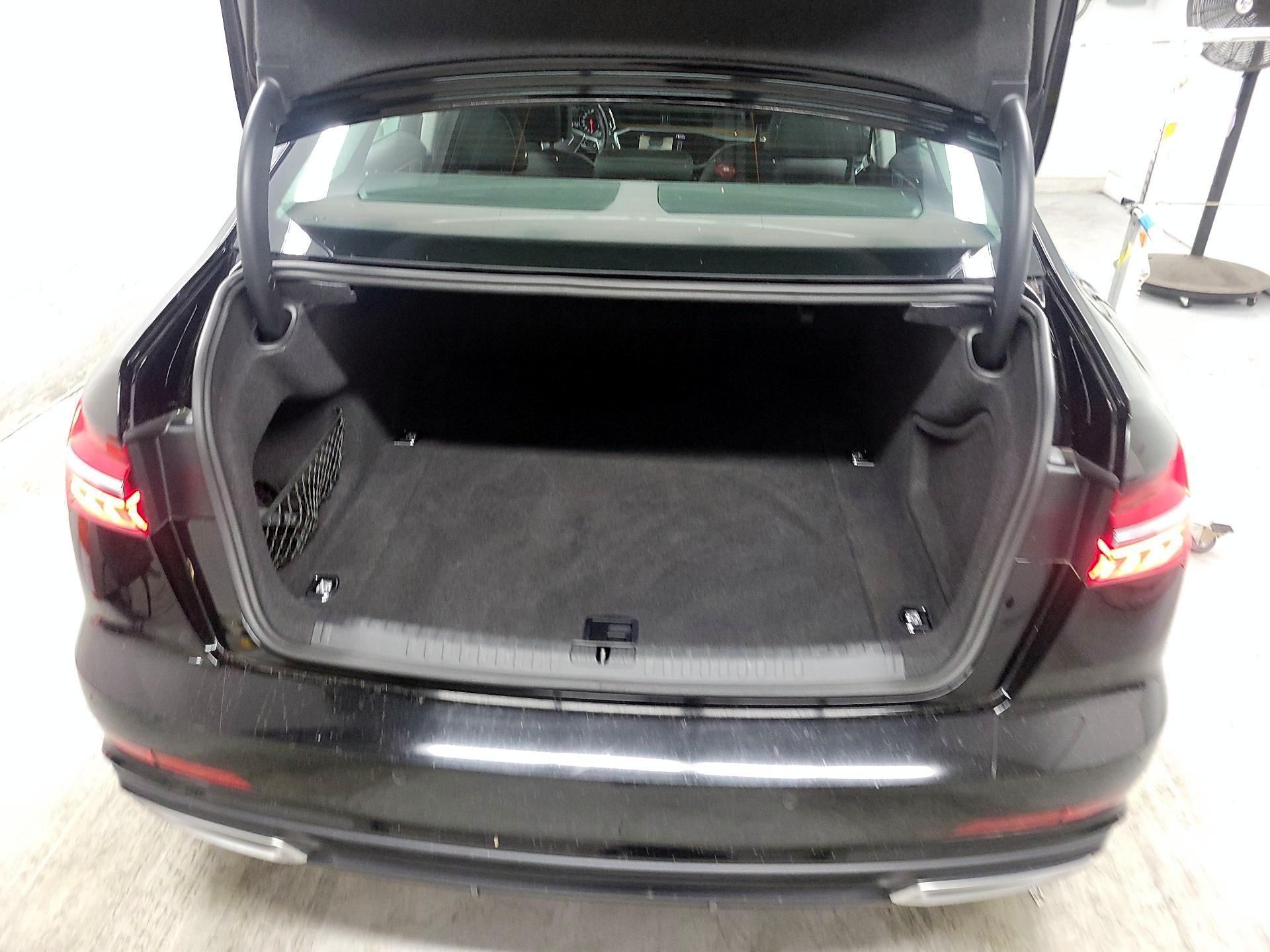 Thumbnail: 2019 Audi A6 - 19