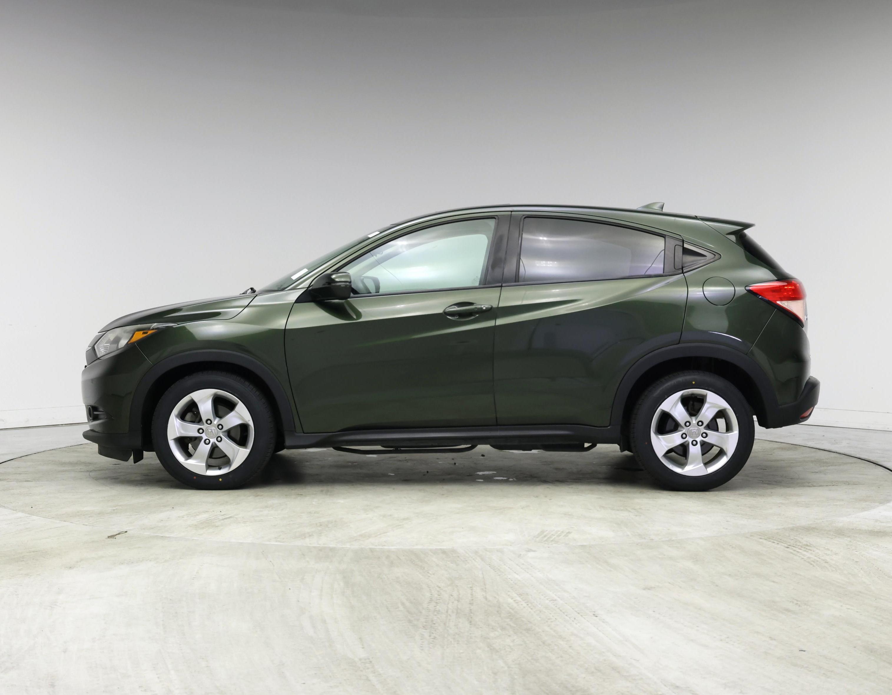 Thumbnail: 2016 Honda HR-V - 3