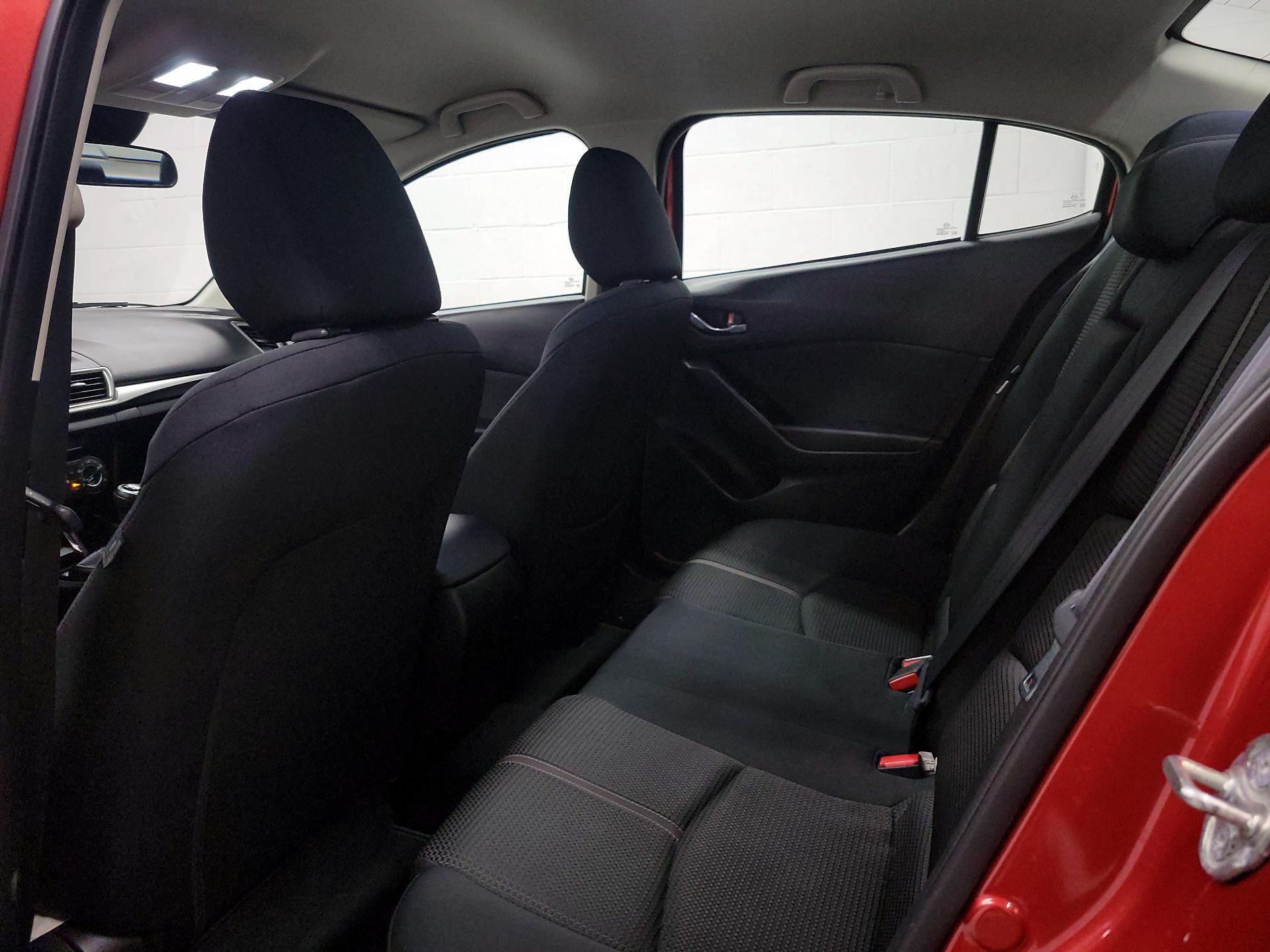 Thumbnail: 2018 Mazda Mazda3 - 18