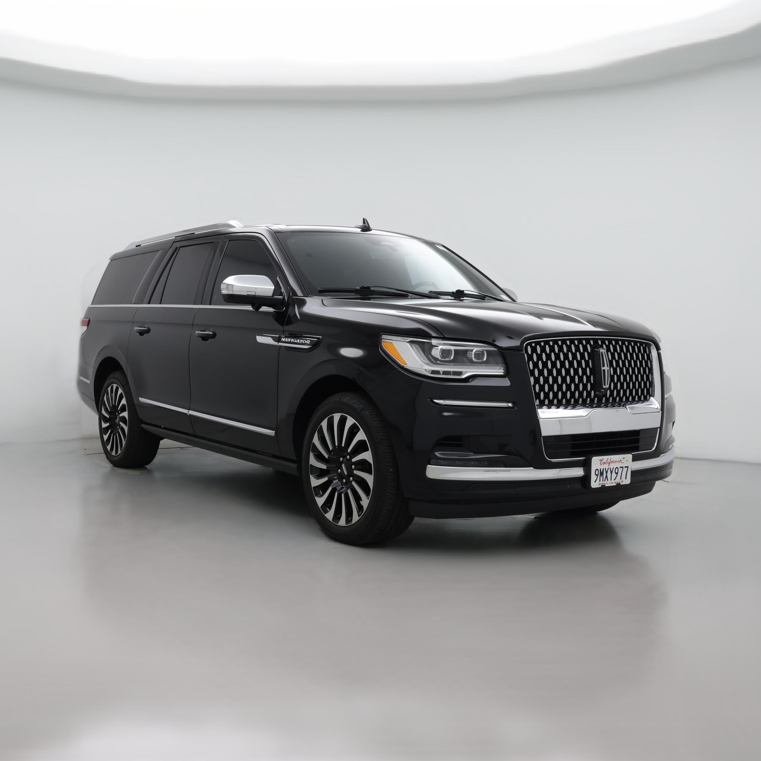 Thumbnail: 2023 Lincoln Navigator L - 1