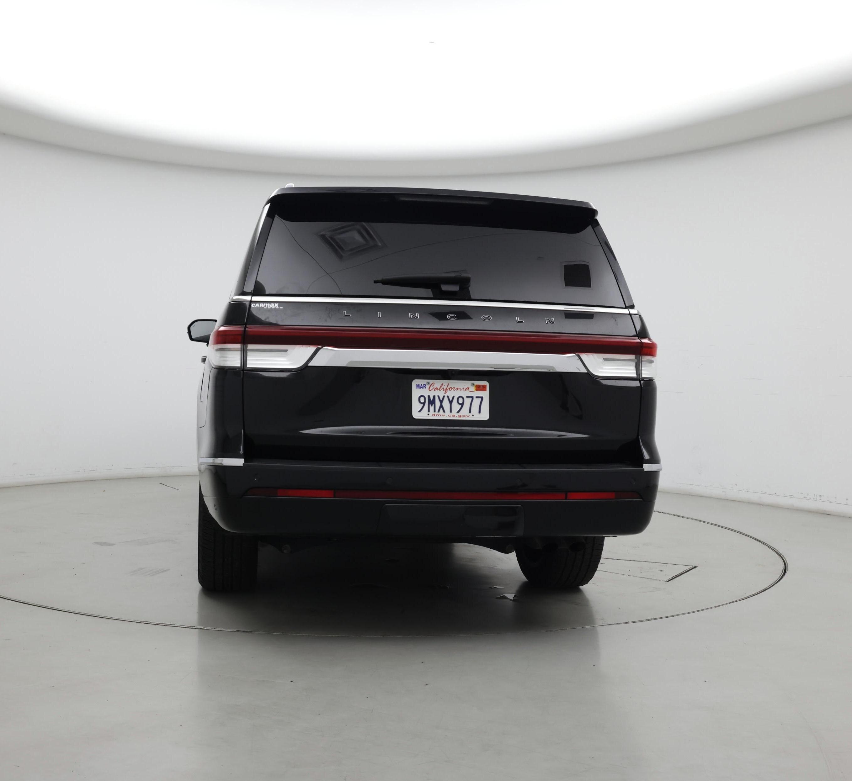 Thumbnail: 2023 Lincoln Navigator L - 6