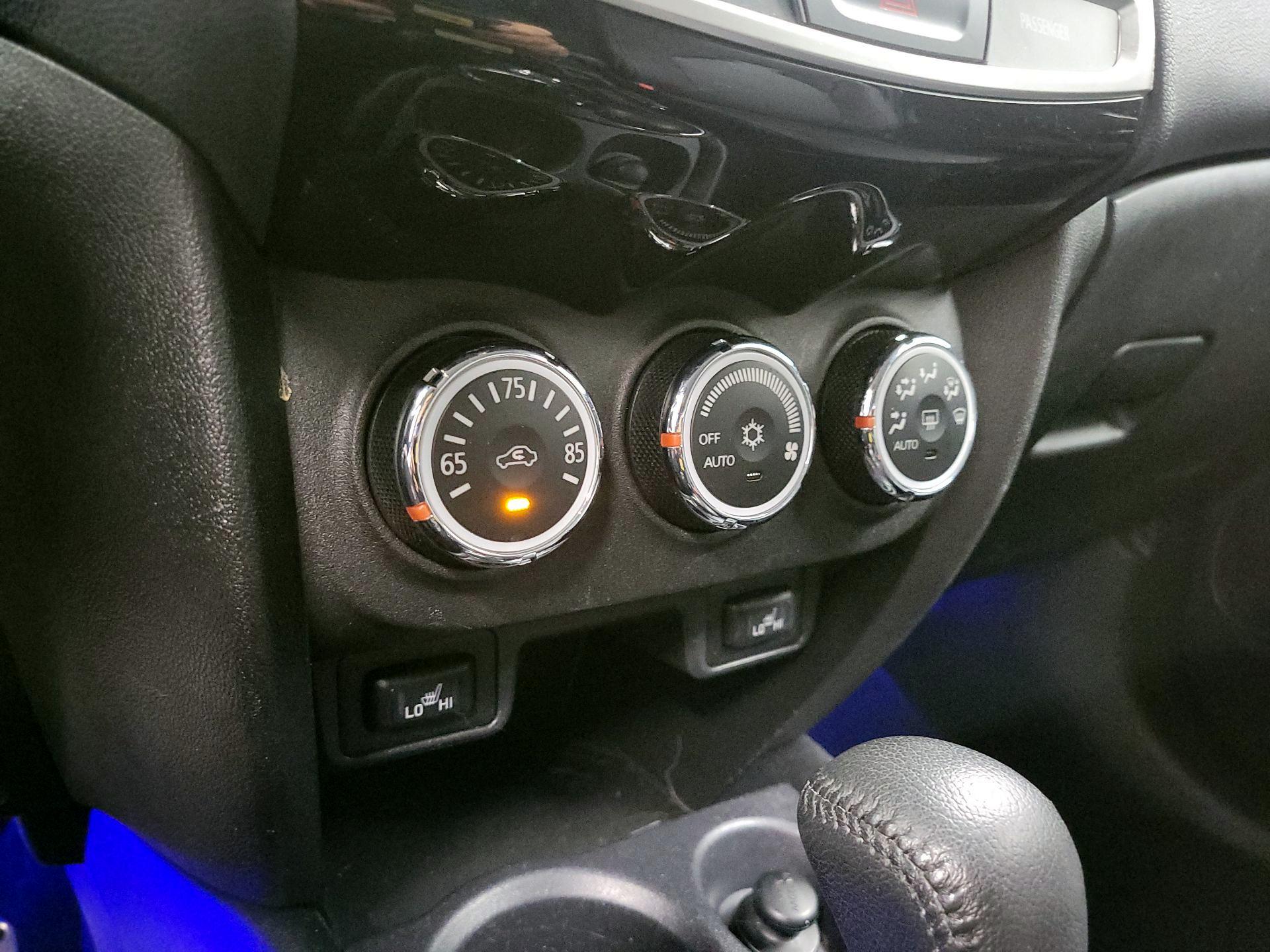 Thumbnail: 2017 Mitsubishi Outlander Sport - 15
