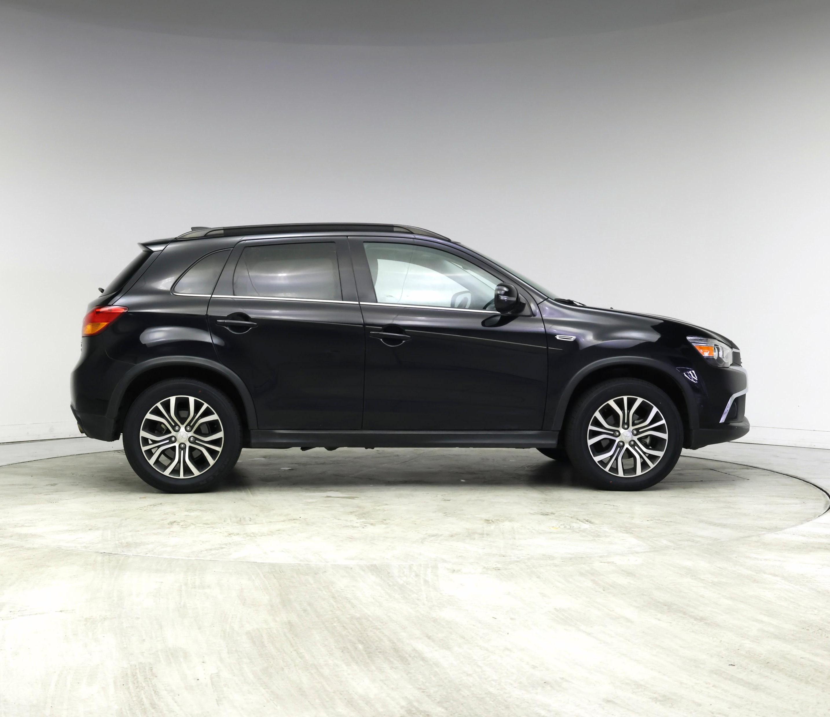Thumbnail: 2017 Mitsubishi Outlander Sport - 7