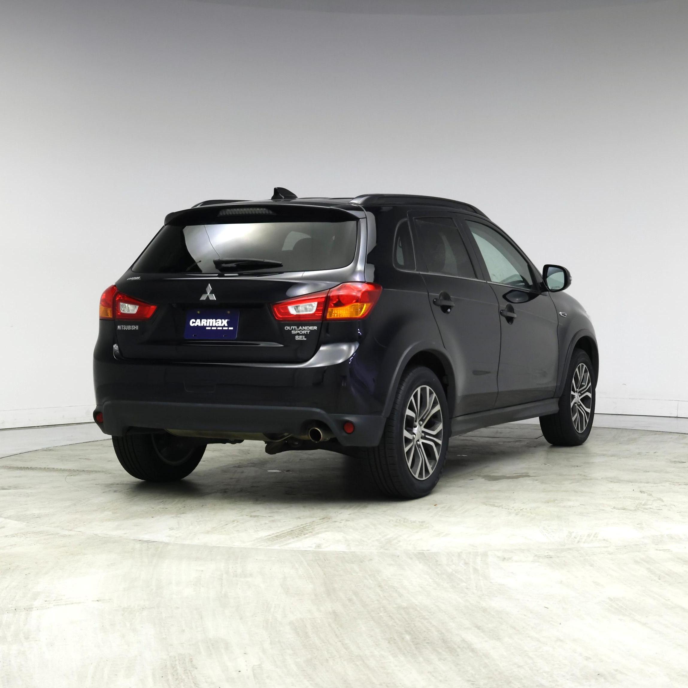Thumbnail: 2017 Mitsubishi Outlander Sport - 8