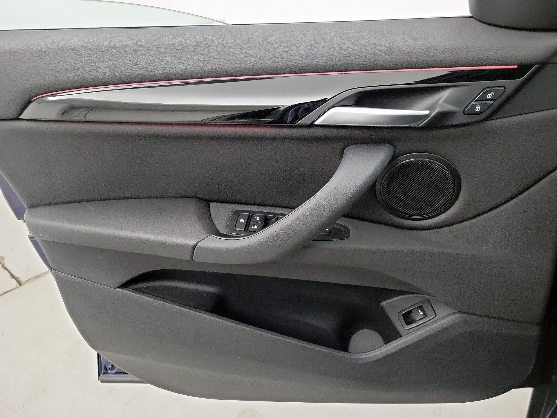 Thumbnail: 2020 BMW X1 - 12