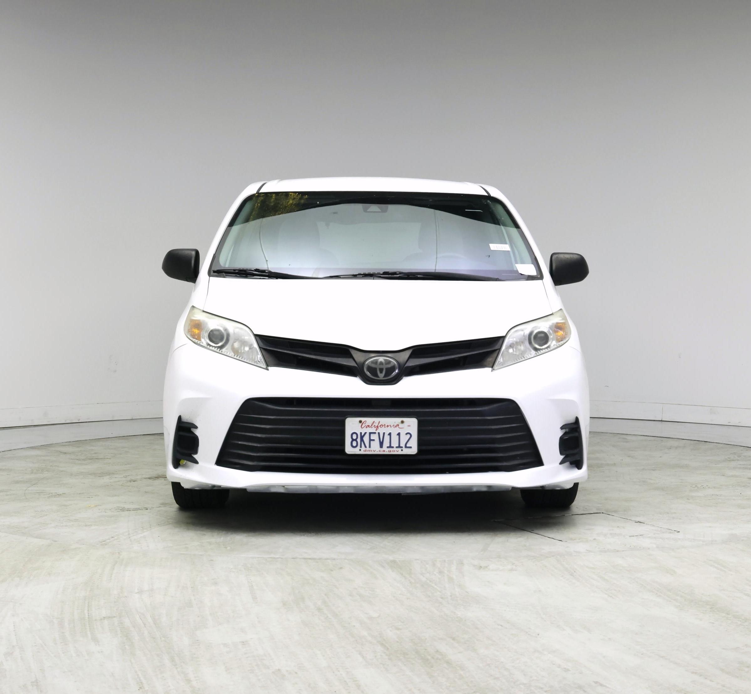 Thumbnail: 2019 Toyota Sienna - 5