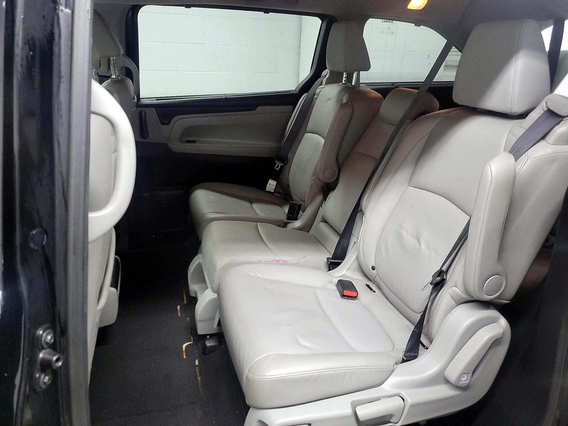 Thumbnail: 2018 Honda Odyssey - 18