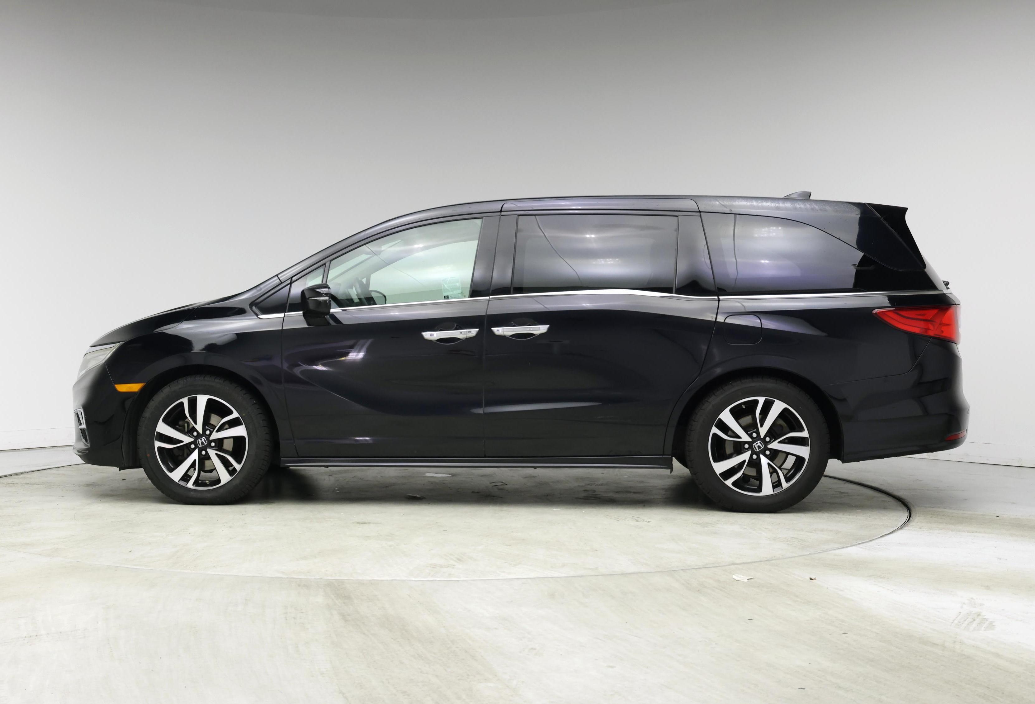 Thumbnail: 2018 Honda Odyssey - 3