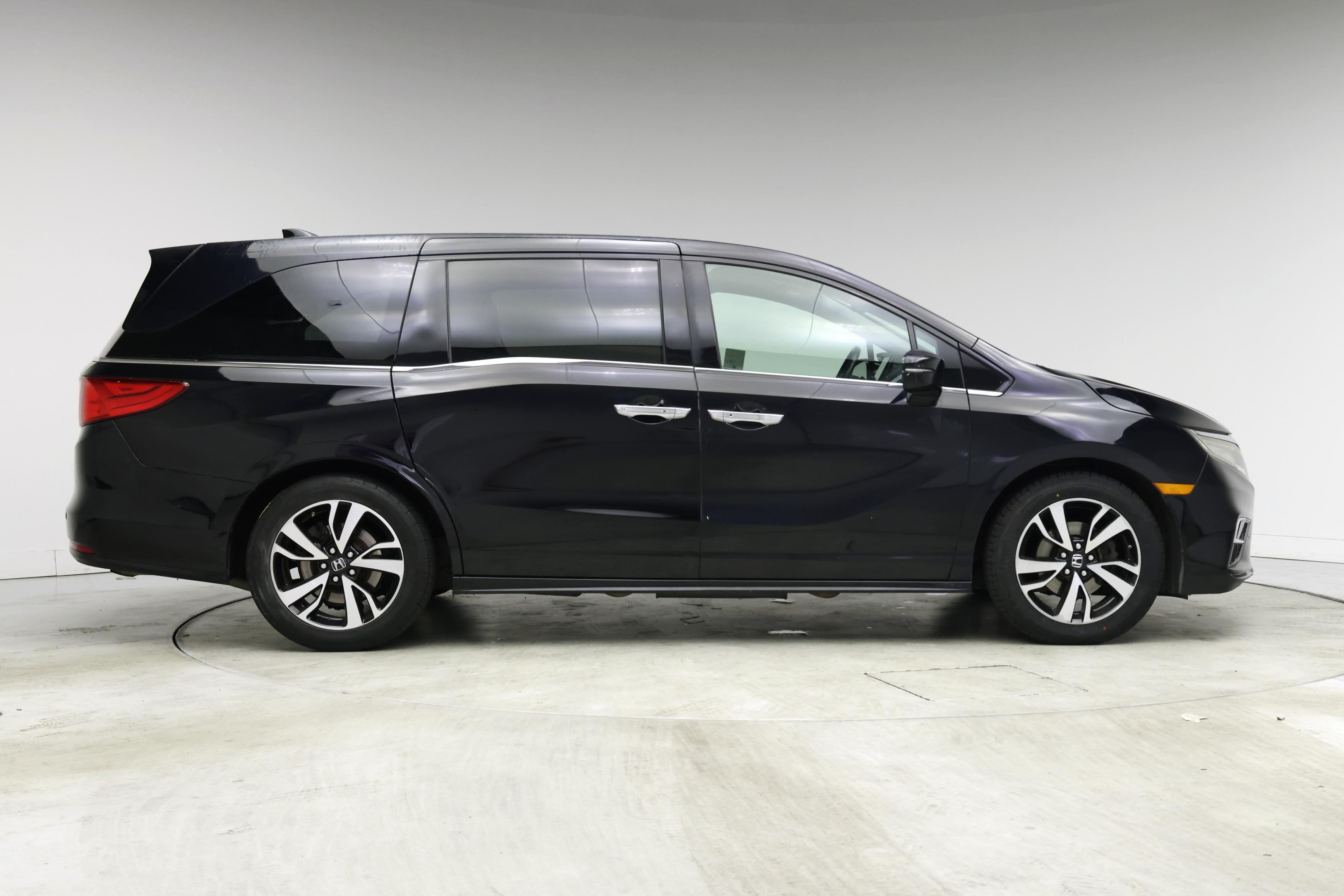 Thumbnail: 2018 Honda Odyssey - 7