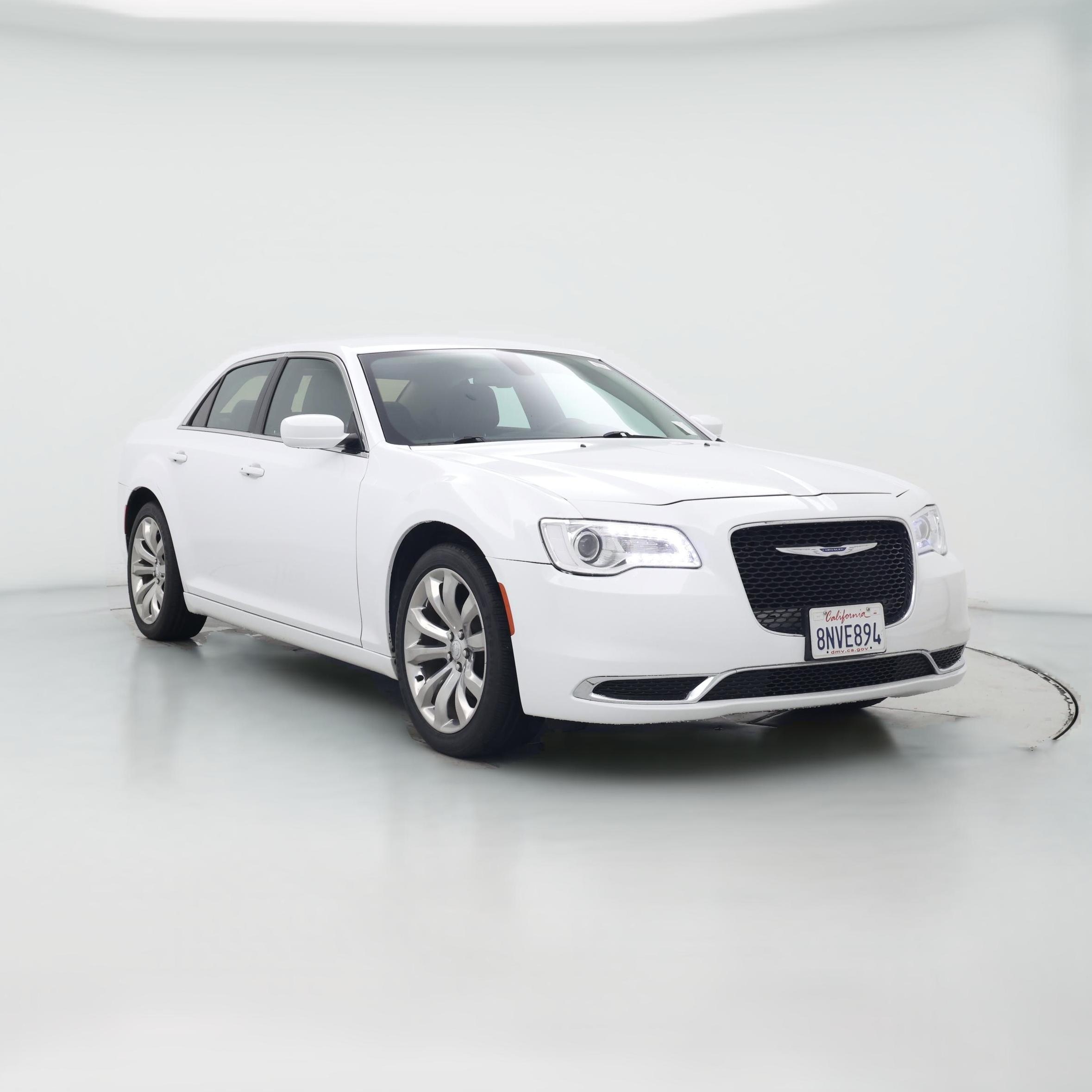 Thumbnail: 2018 Chrysler 300 - 1