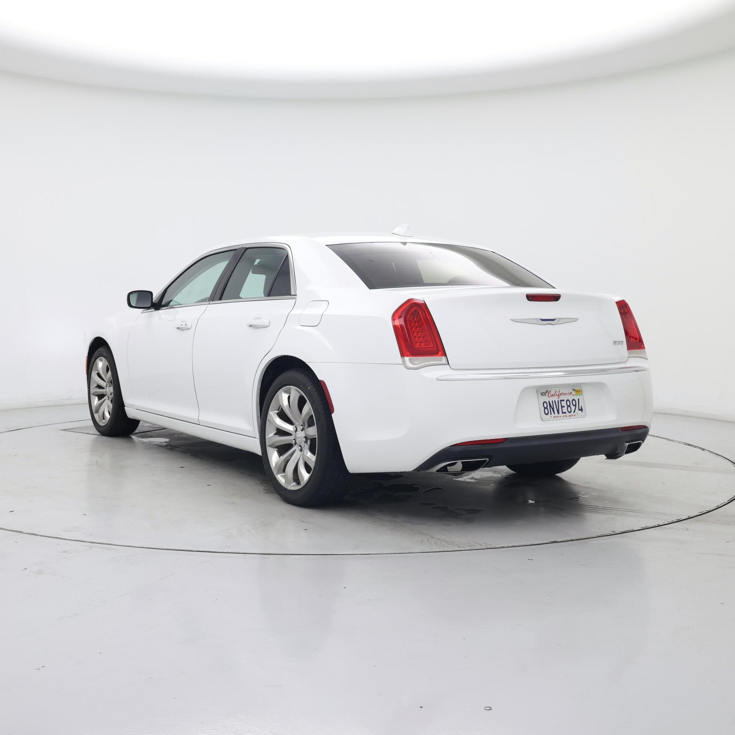 Thumbnail: 2018 Chrysler 300 - 2