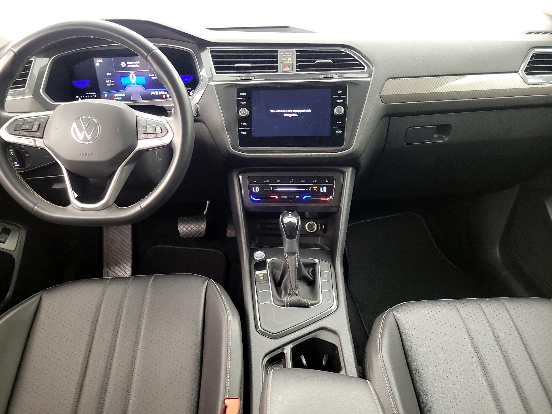 Thumbnail: 2022 Volkswagen Tiguan - 9