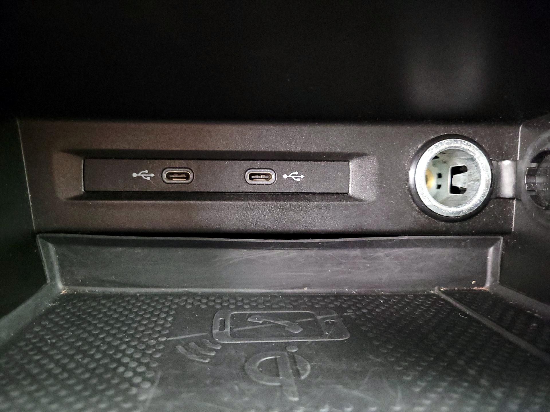 Thumbnail: 2022 Volkswagen Tiguan - 18