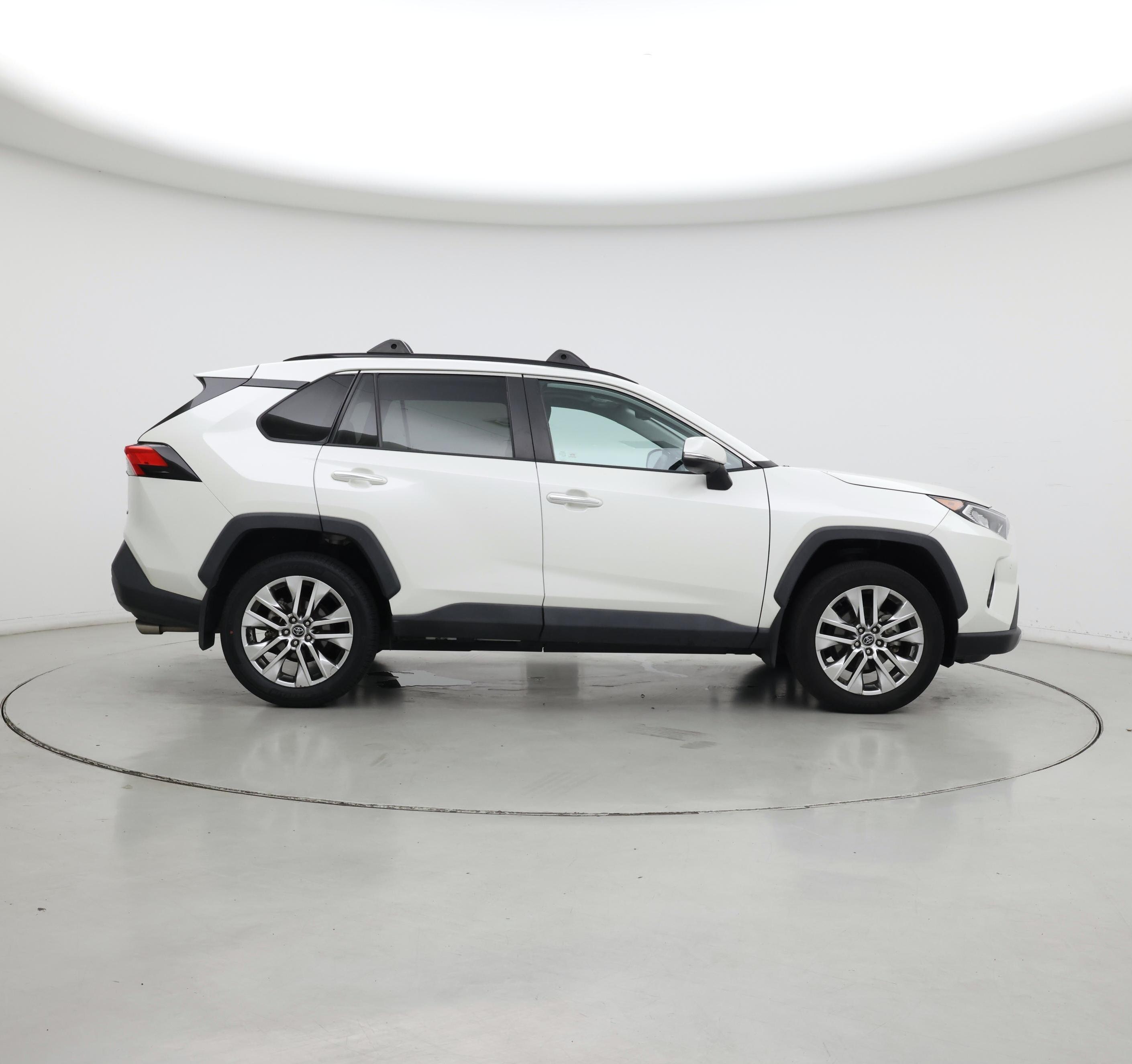 Thumbnail: 2020 Toyota RAV4 - 7