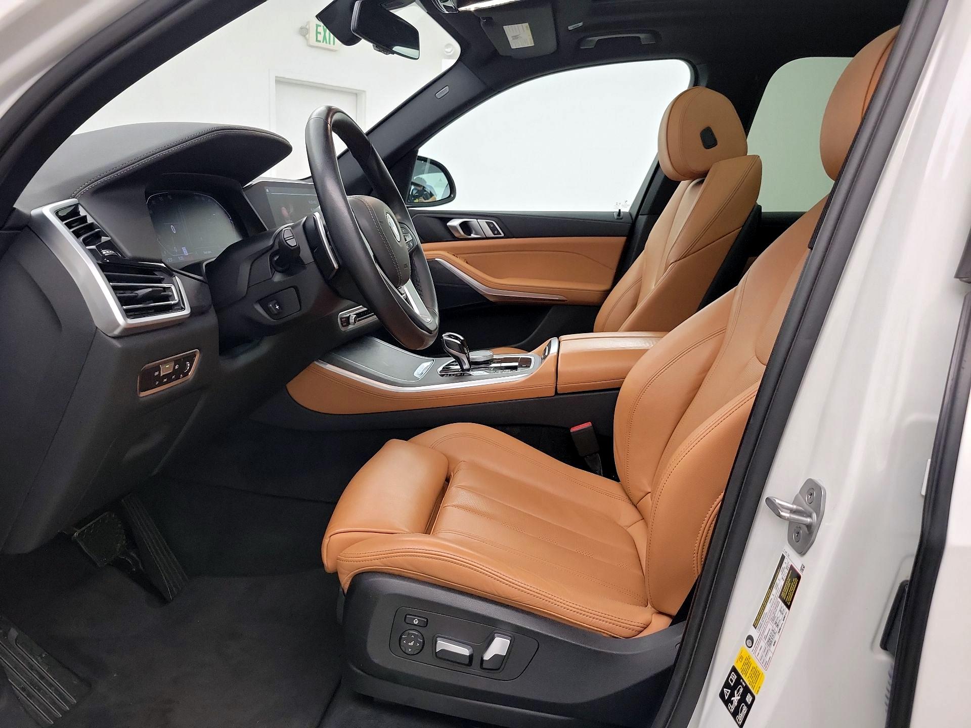 Thumbnail: 2022 BMW X5 - 11