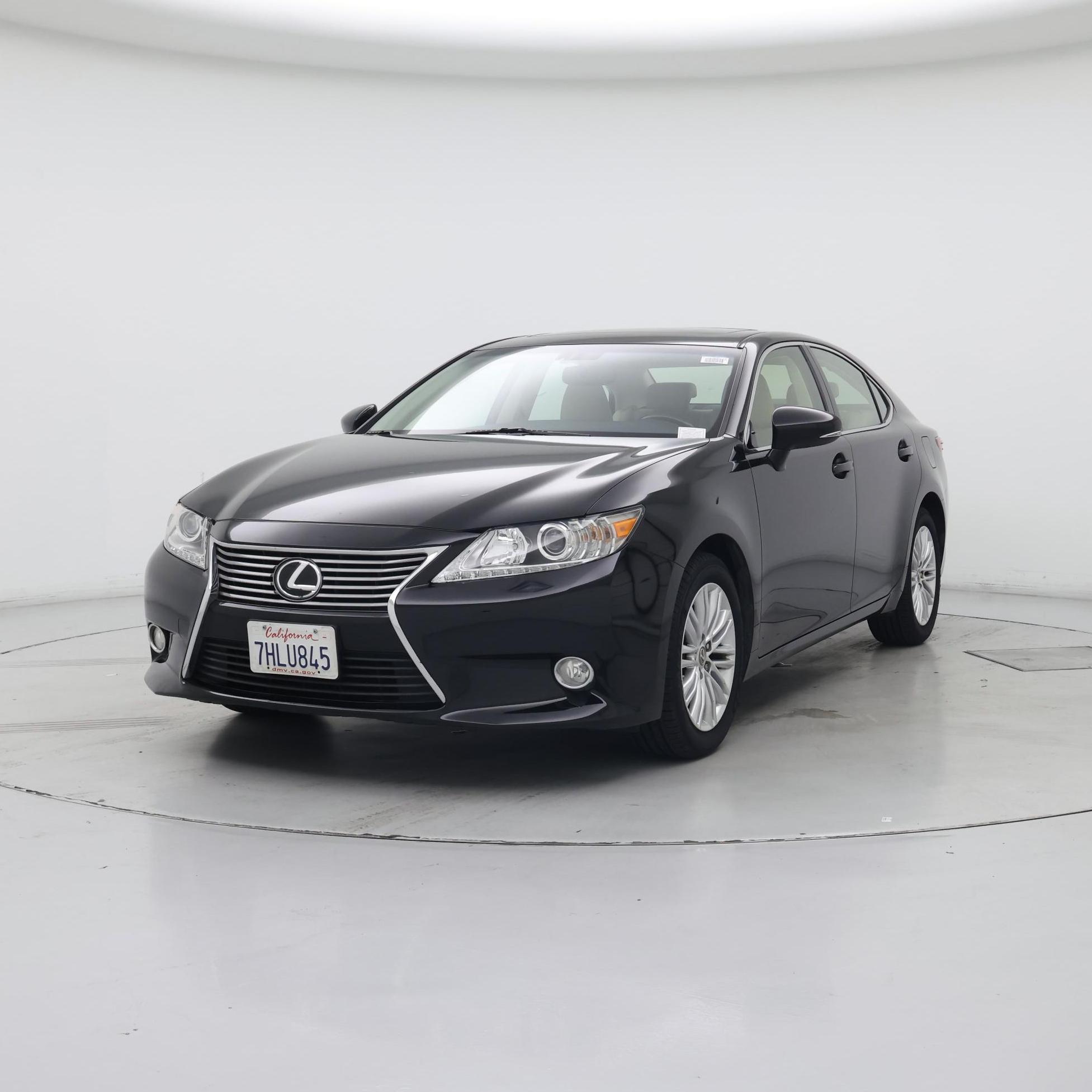 Thumbnail: 2015 Lexus ES - 4