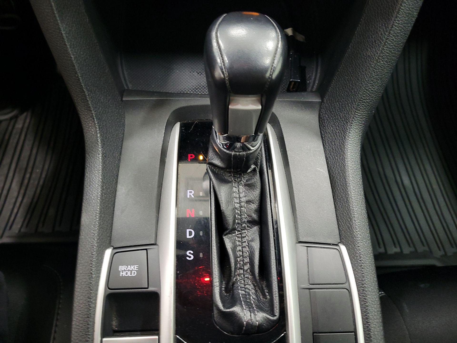 Thumbnail: 2019 Honda Civic - 17