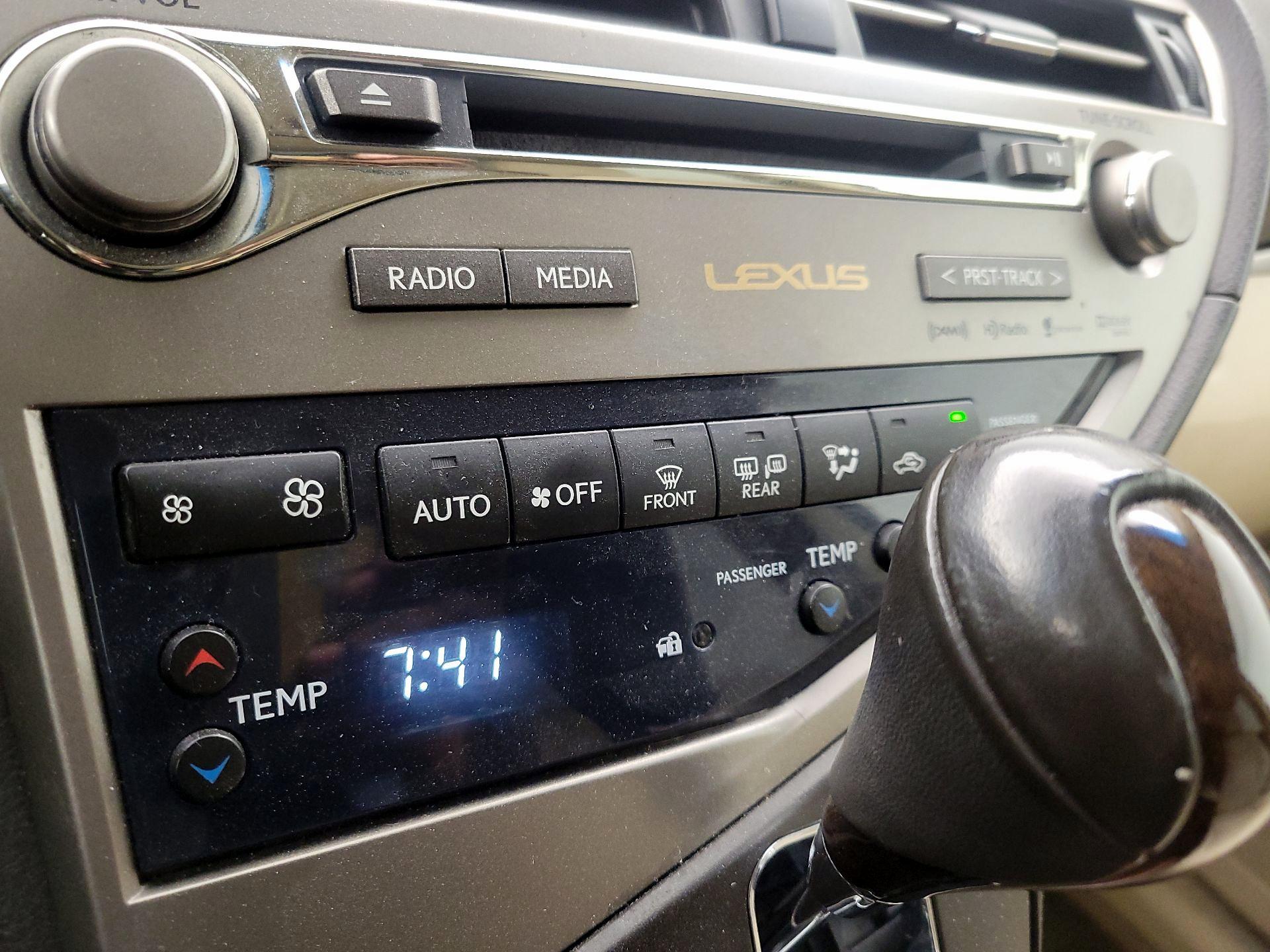 Thumbnail: 2014 Lexus RX - 17