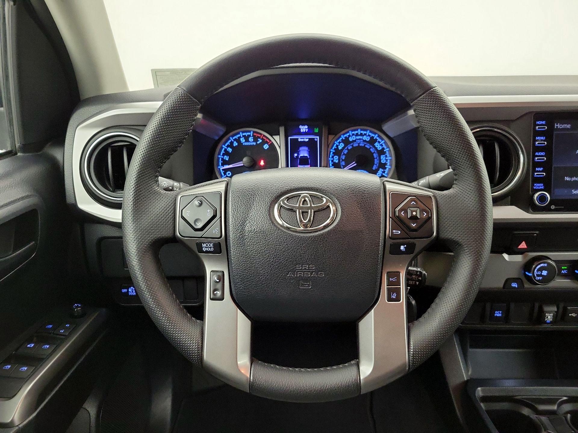 Thumbnail: 2020 Toyota Tacoma - 10