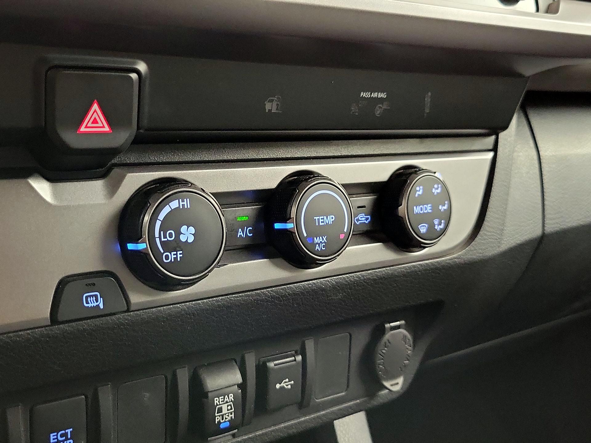 Thumbnail: 2020 Toyota Tacoma - 16