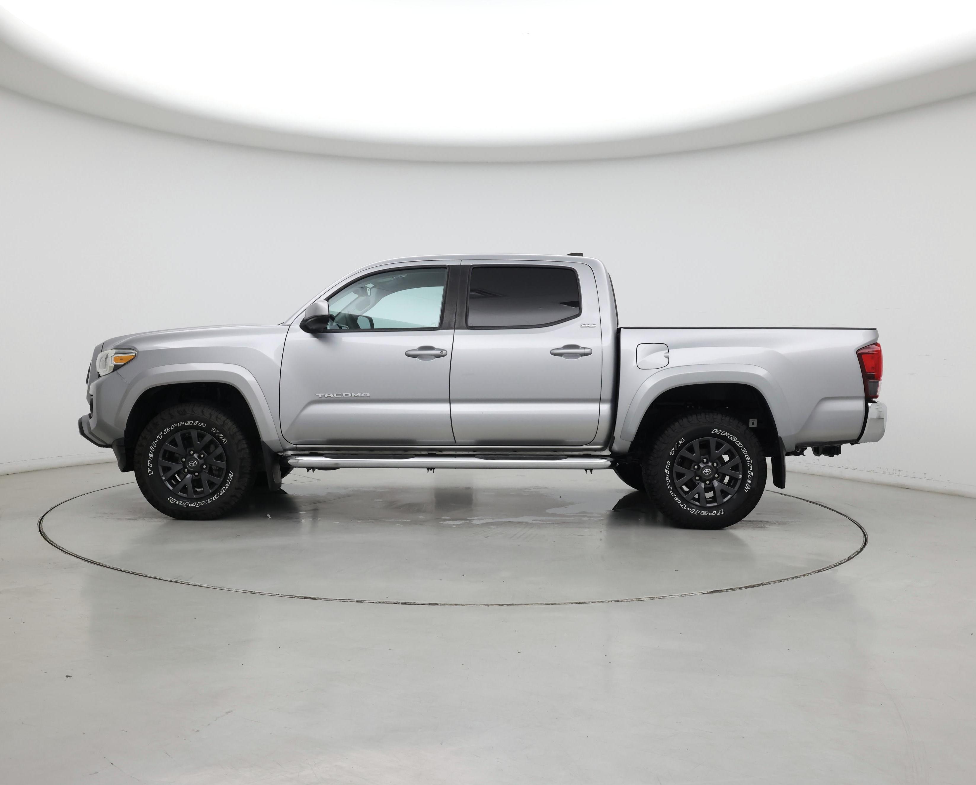 Thumbnail: 2020 Toyota Tacoma - 3