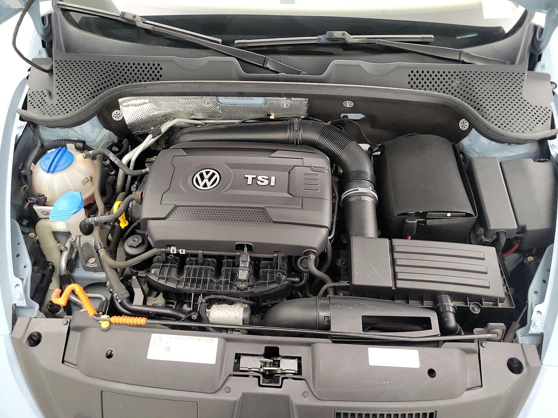 Thumbnail: 2014 Volkswagen Beetle - 18