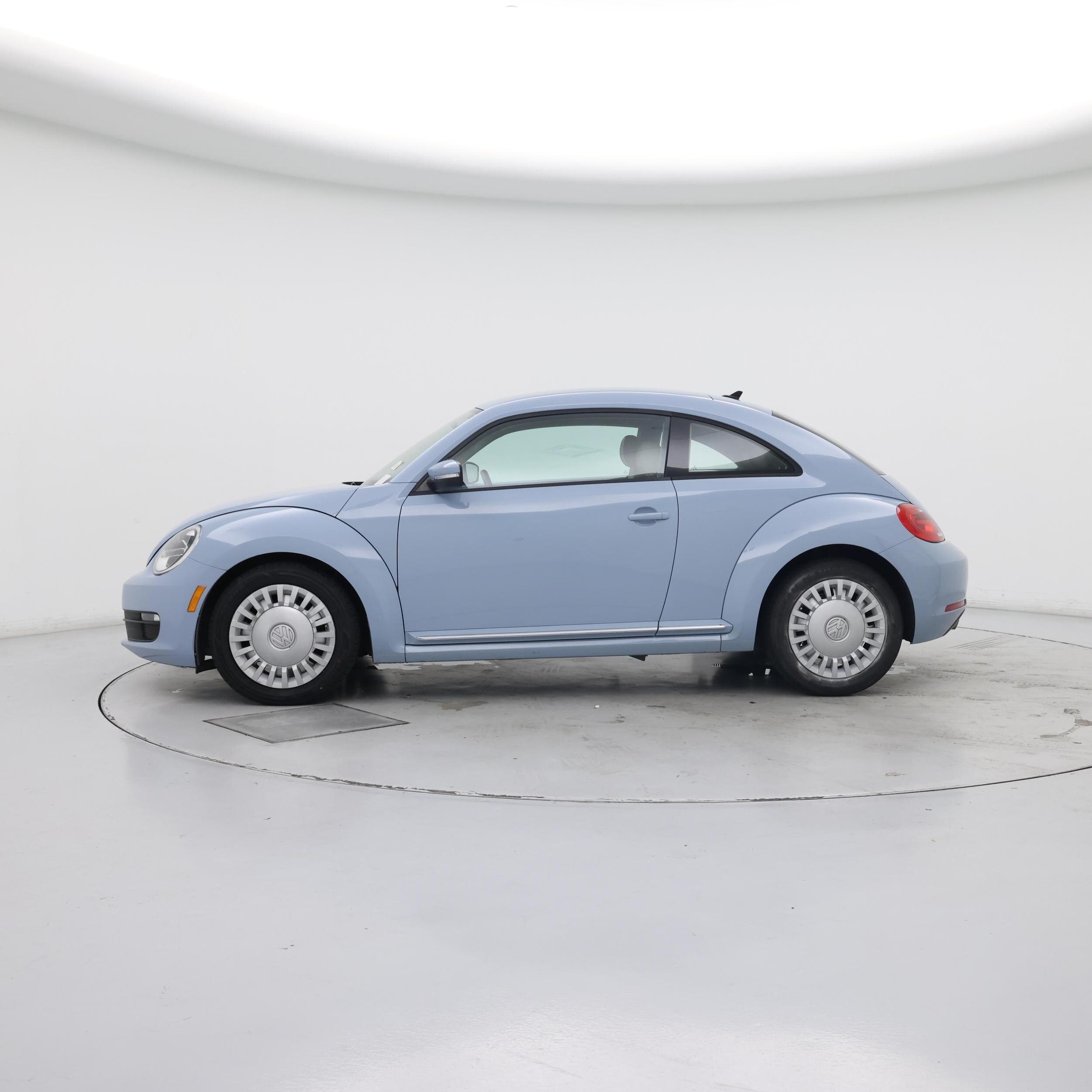 Thumbnail: 2014 Volkswagen Beetle - 3