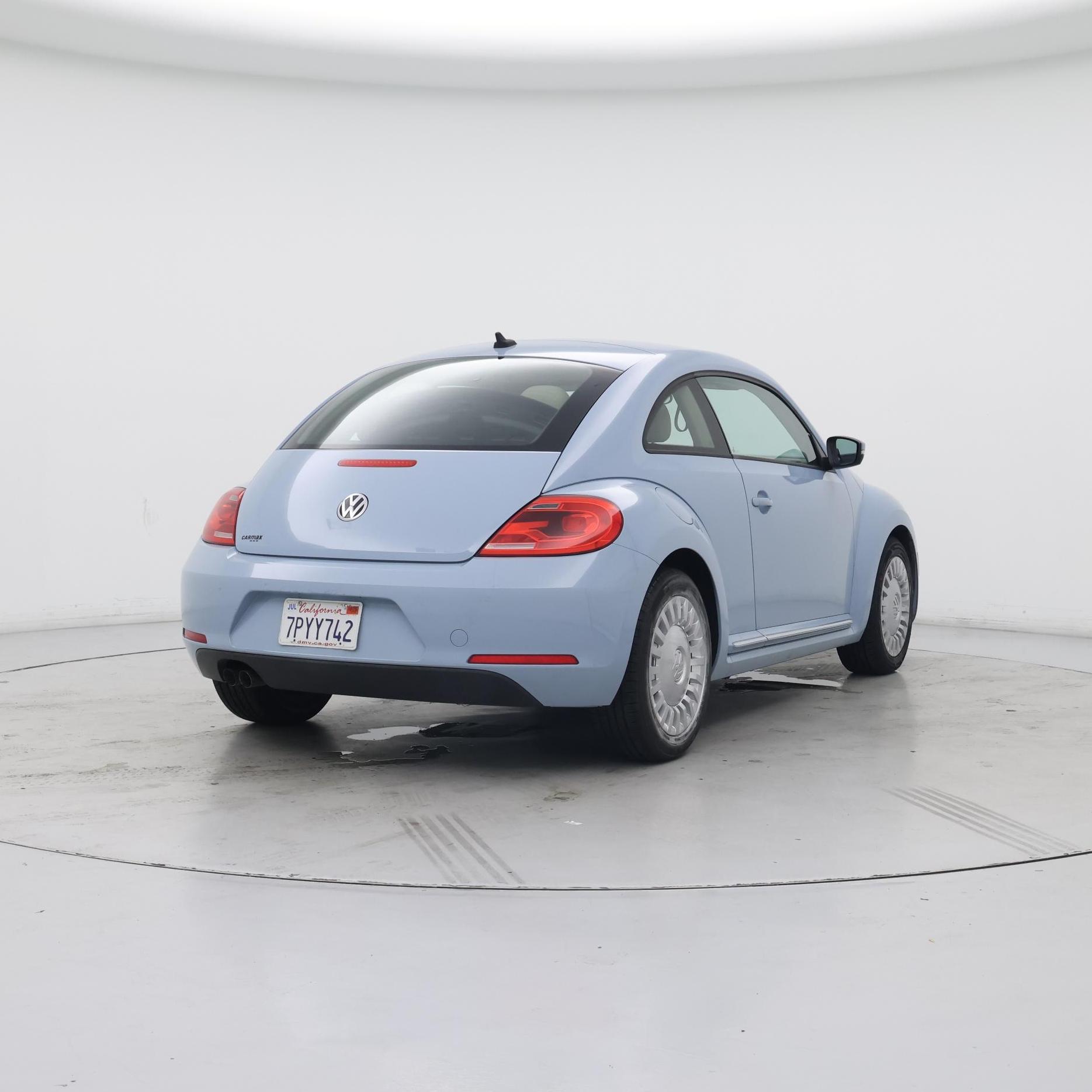 Thumbnail: 2014 Volkswagen Beetle - 8