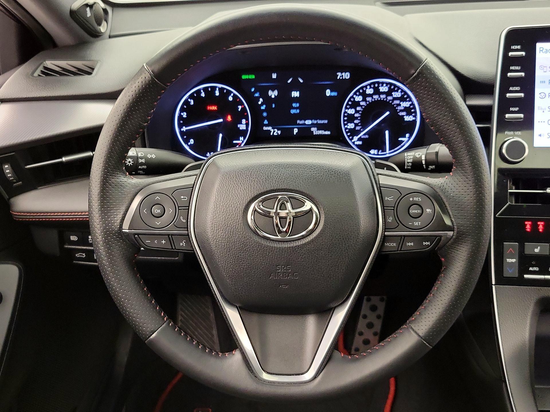 Thumbnail: 2020 Toyota Avalon - 10
