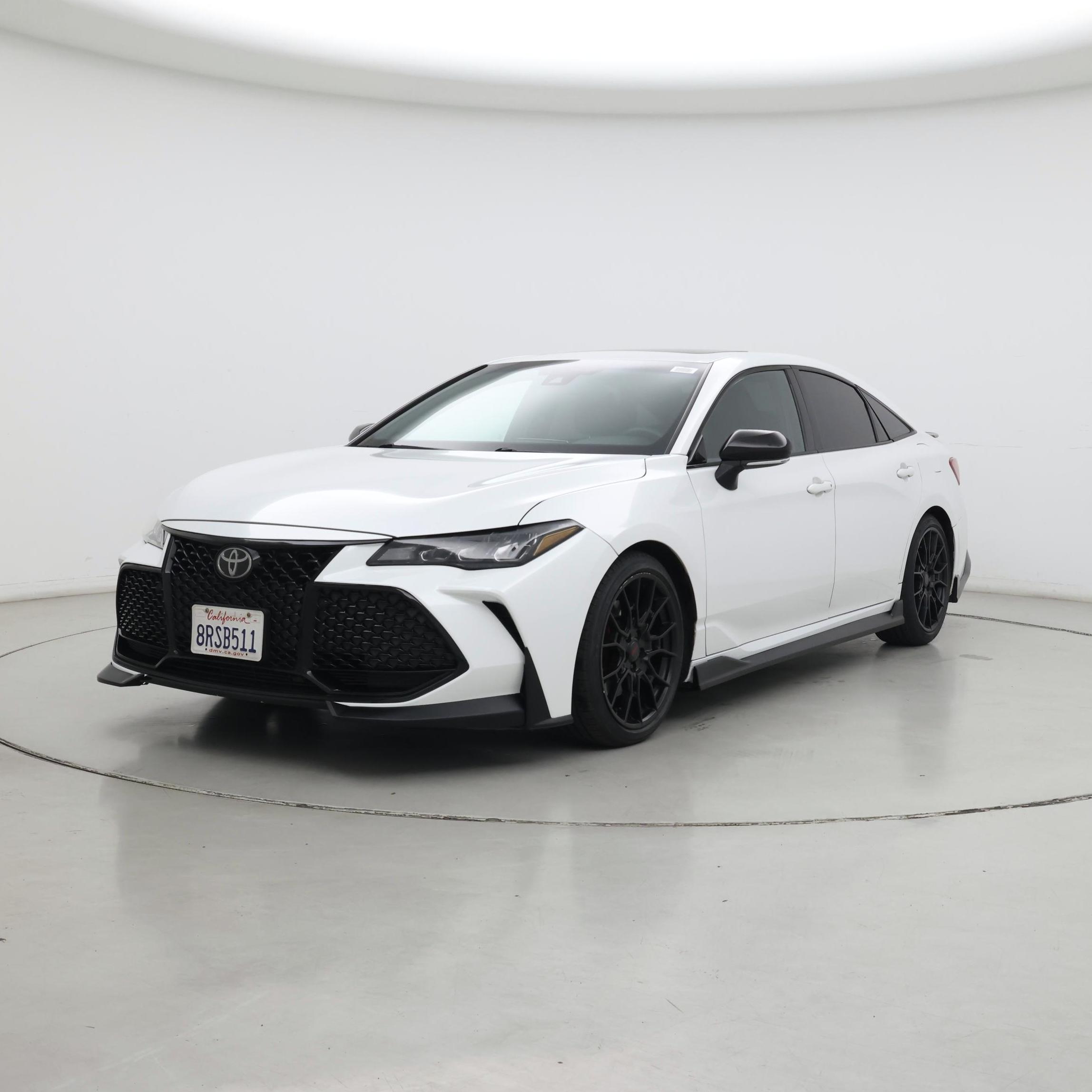 Thumbnail: 2020 Toyota Avalon - 4
