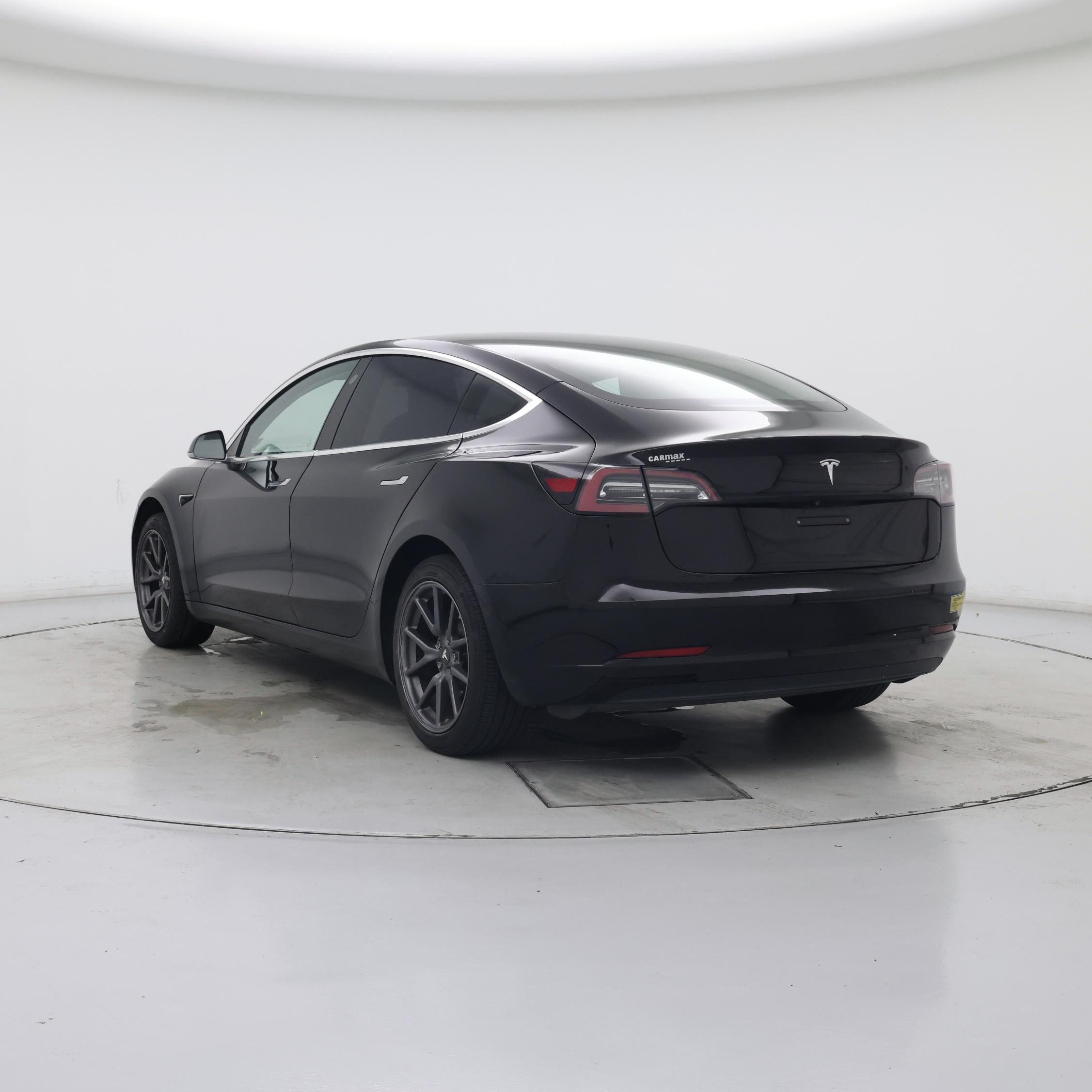 Thumbnail: 2019 Tesla Model 3 - 2