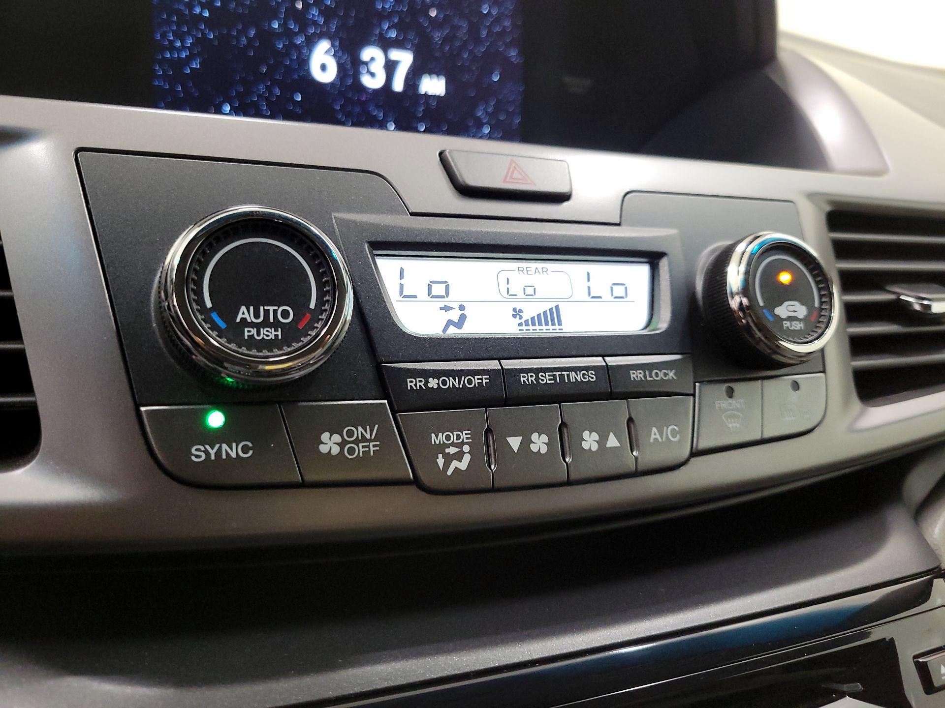 Thumbnail: 2016 Honda Odyssey - 16