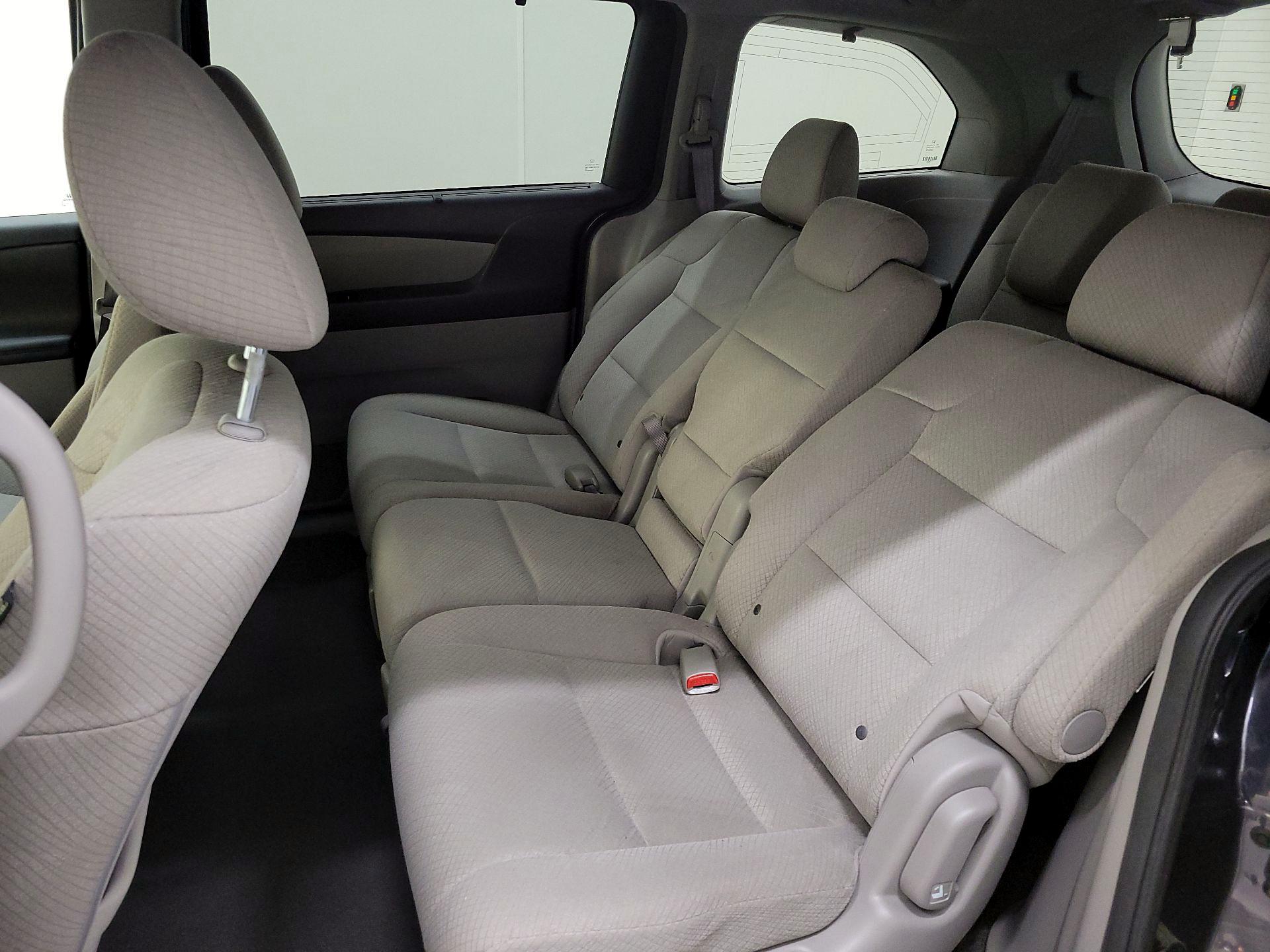 Thumbnail: 2016 Honda Odyssey - 18