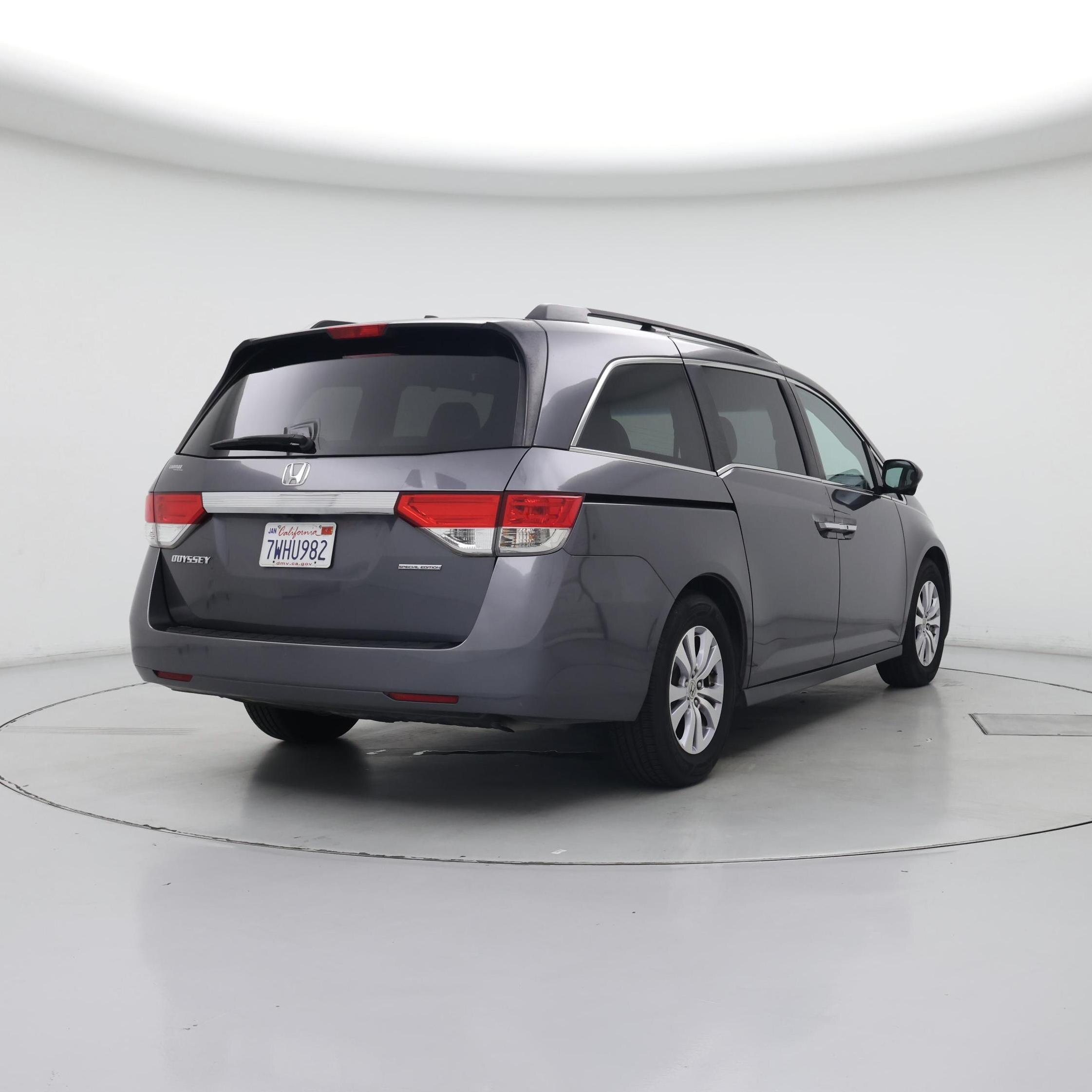 Thumbnail: 2016 Honda Odyssey - 8