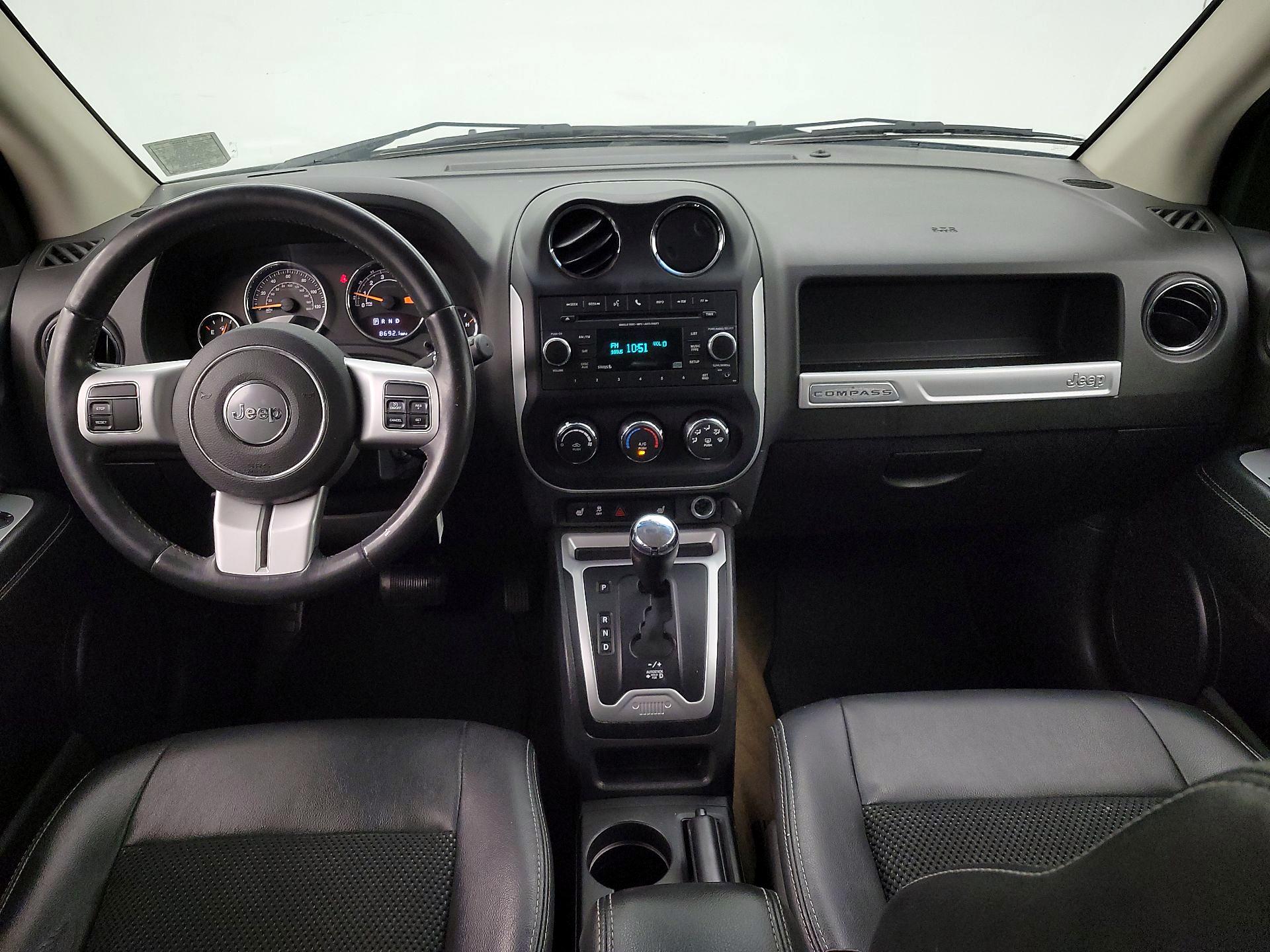 Thumbnail: 2016 Jeep Compass - 9