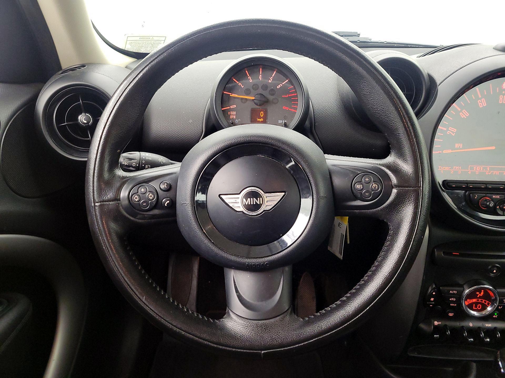 Thumbnail: 2015 MINI Cooper Countryman - 10
