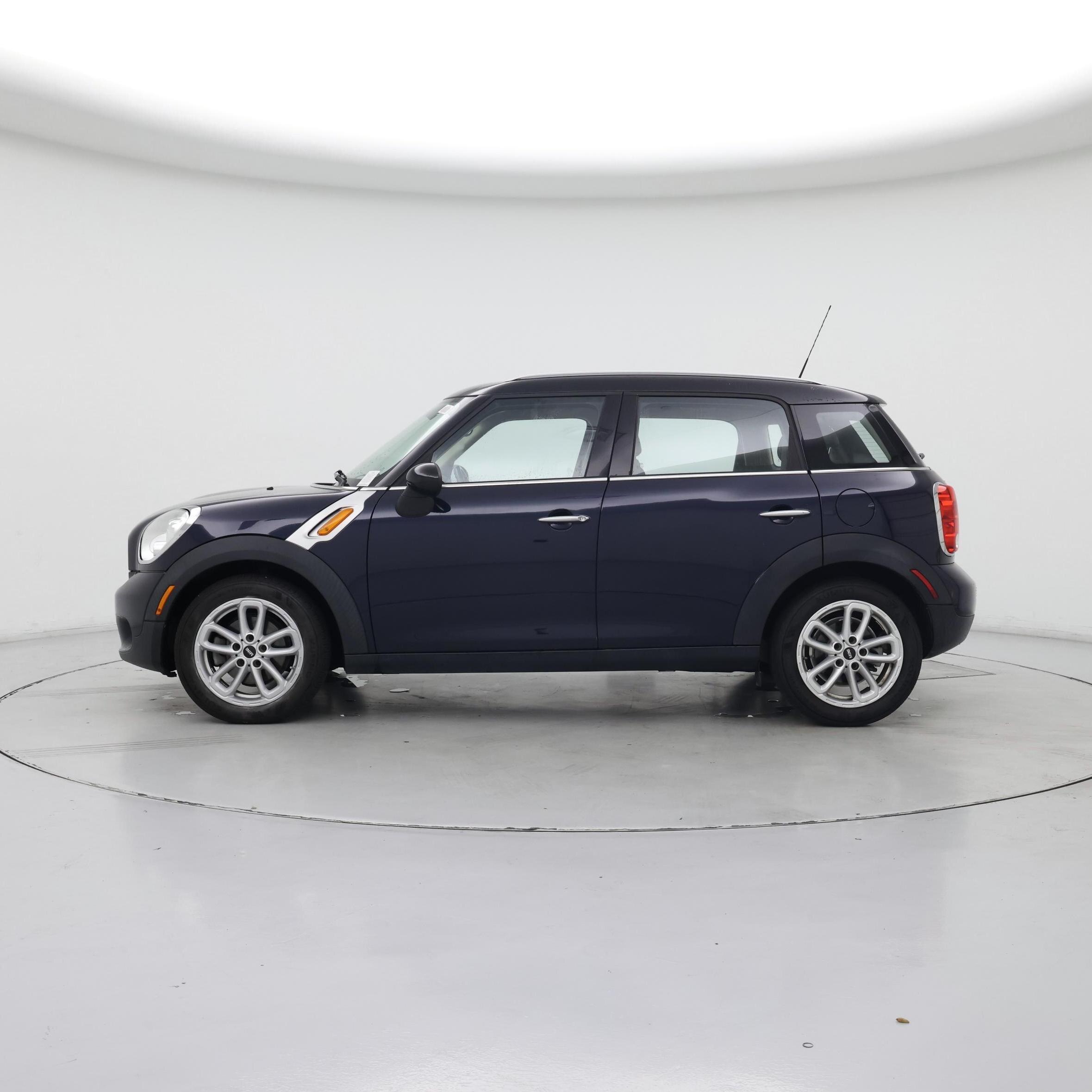 Thumbnail: 2015 MINI Cooper Countryman - 3