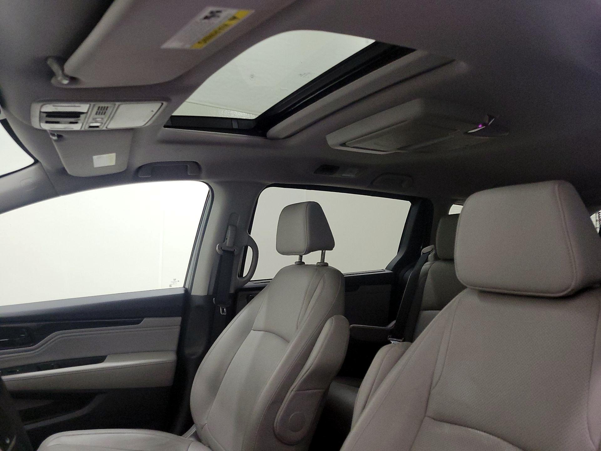 Thumbnail: 2019 Honda Odyssey - 19