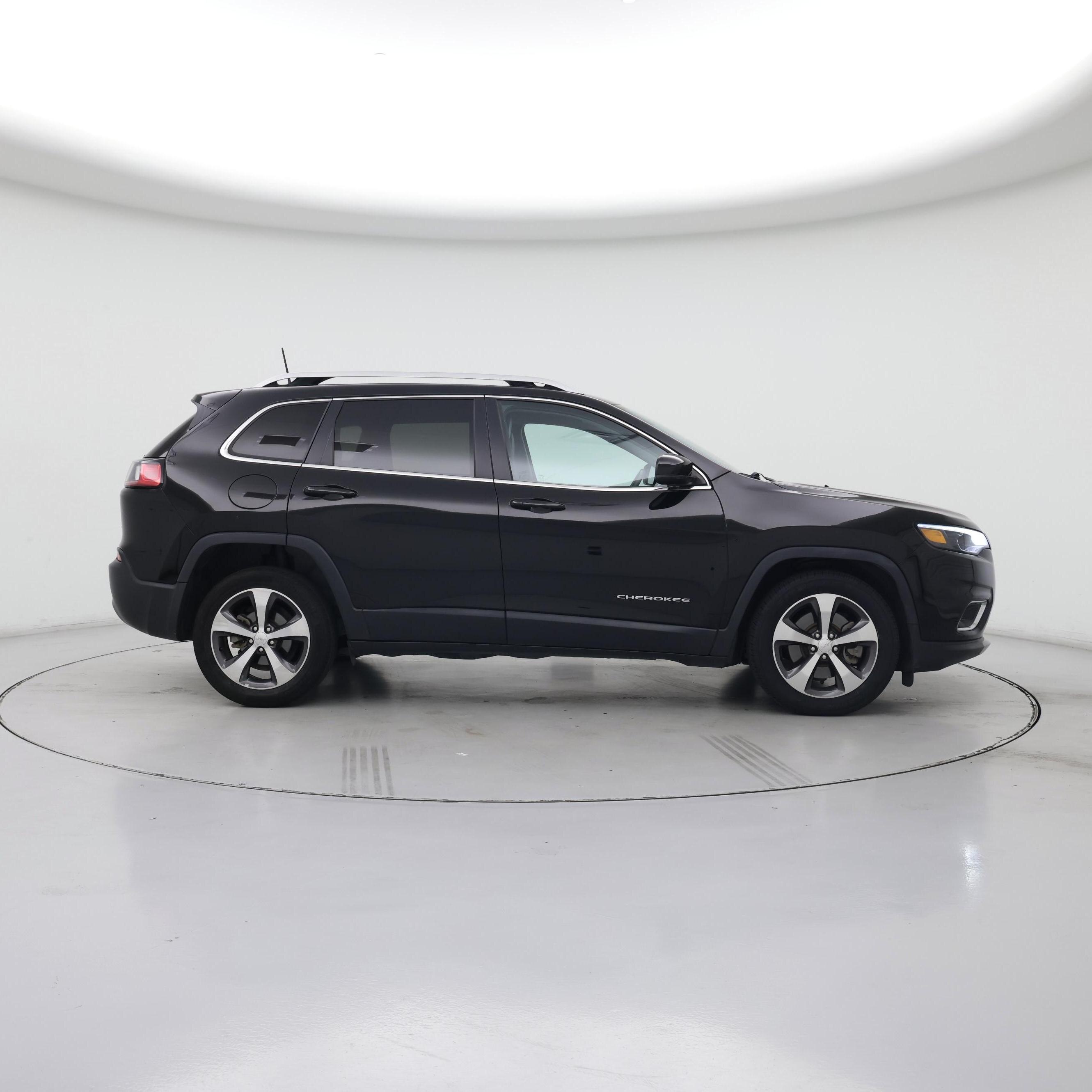 Thumbnail: 2019 Jeep Cherokee - 7