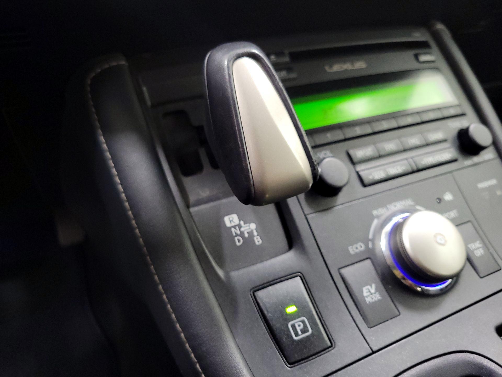 Thumbnail: 2016 Lexus CT - 15