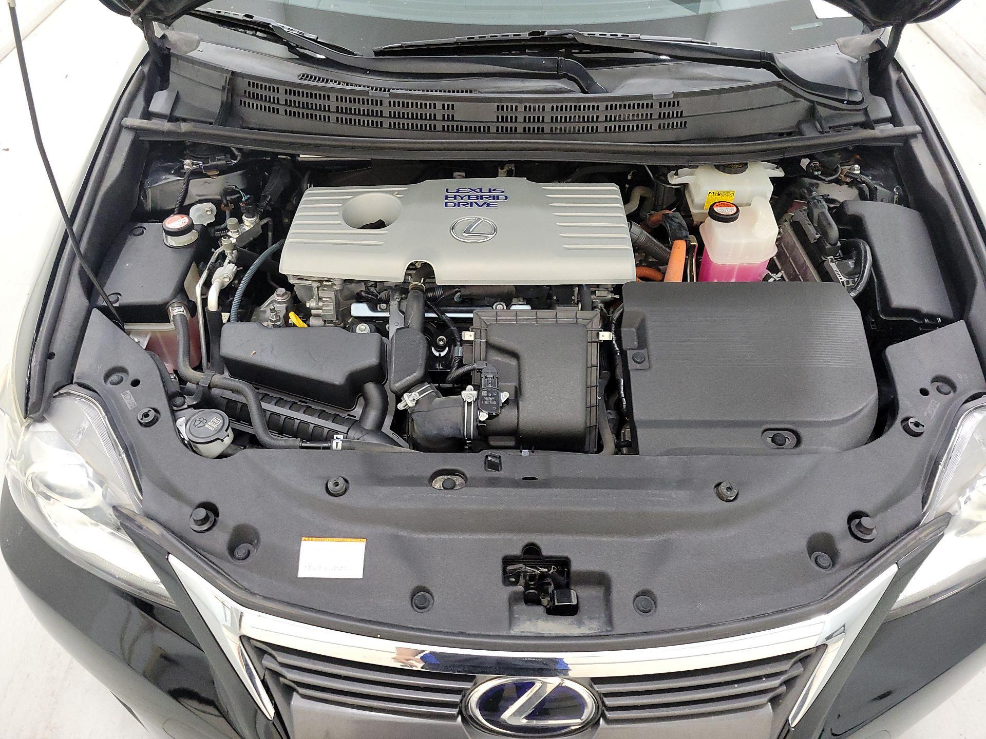 Thumbnail: 2016 Lexus CT - 19