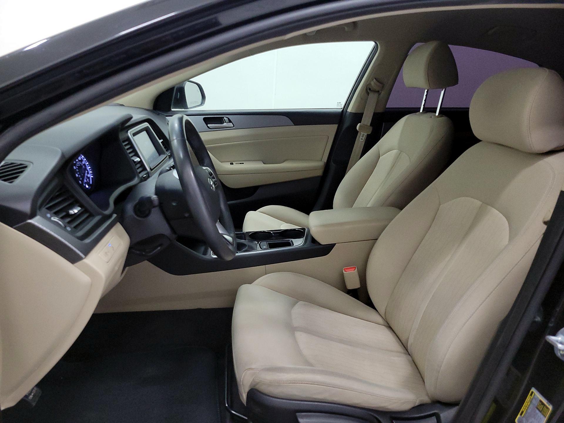Thumbnail: 2019 Hyundai Sonata - 11