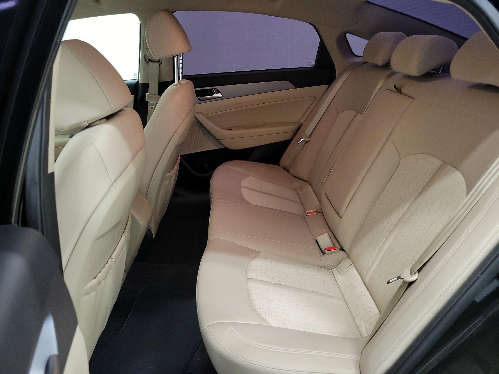 Thumbnail: 2019 Hyundai Sonata - 18