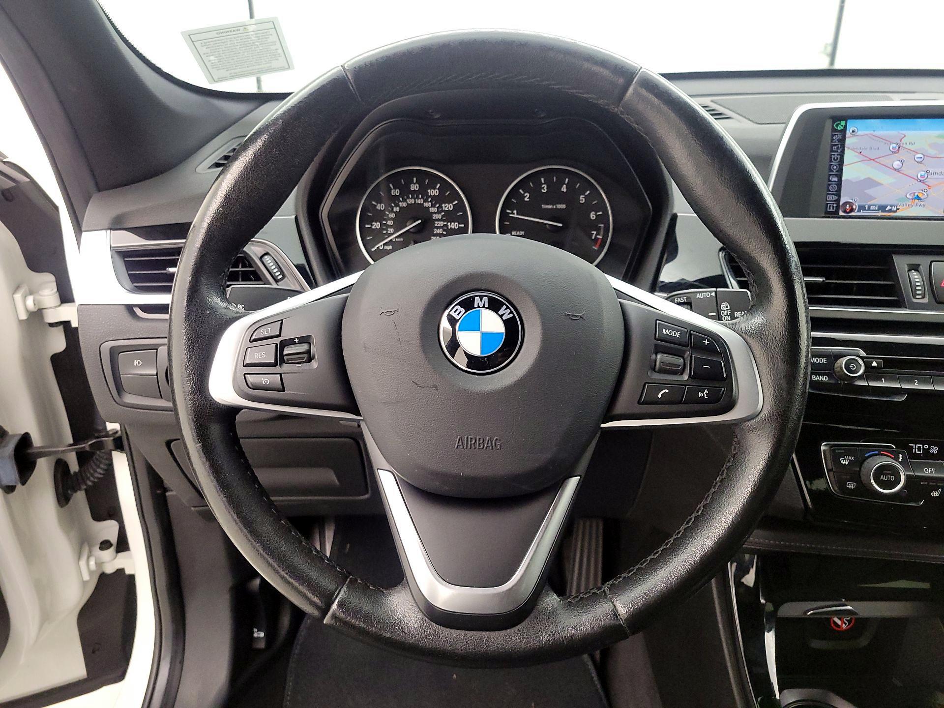 Thumbnail: 2016 BMW X1 - 10